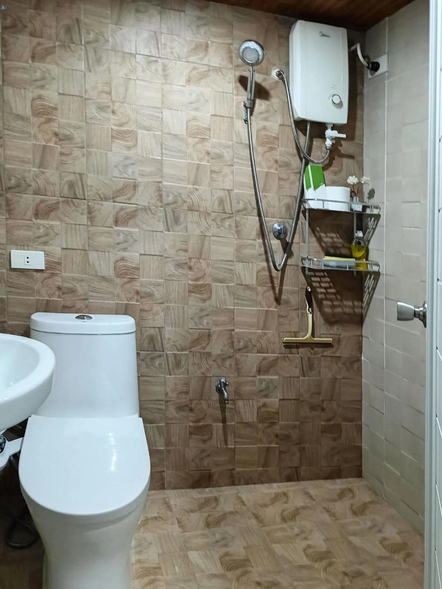 Shower in Misty Hills