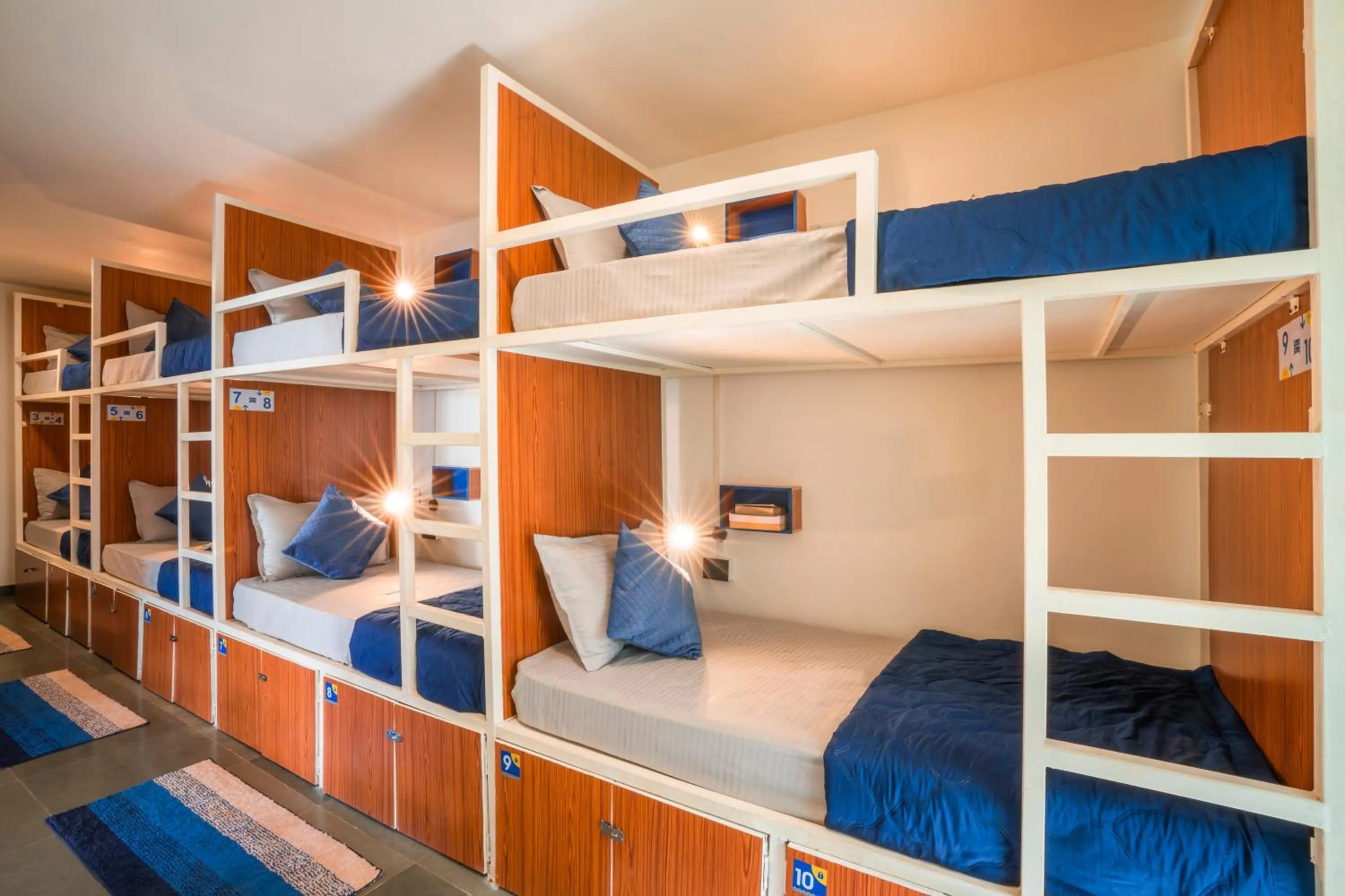 Bed in Shalom Backpackers Anjuna Goa