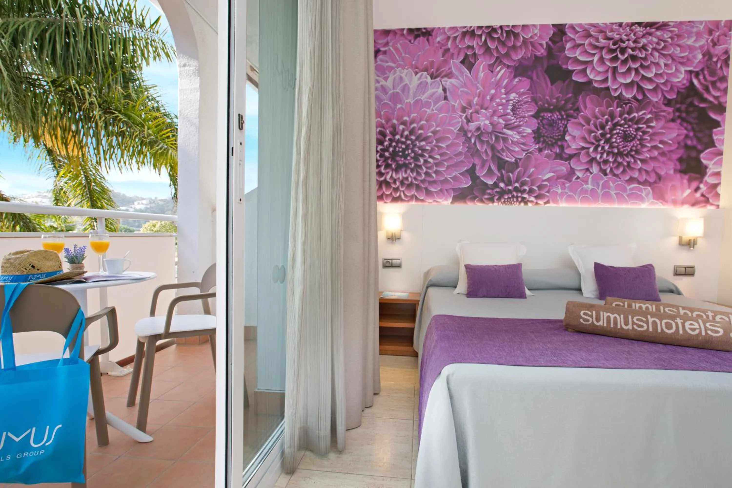 Balcony/Terrace, Bed in Sumus Hotel Monteplaya & SPA 4Sup - Adults Only