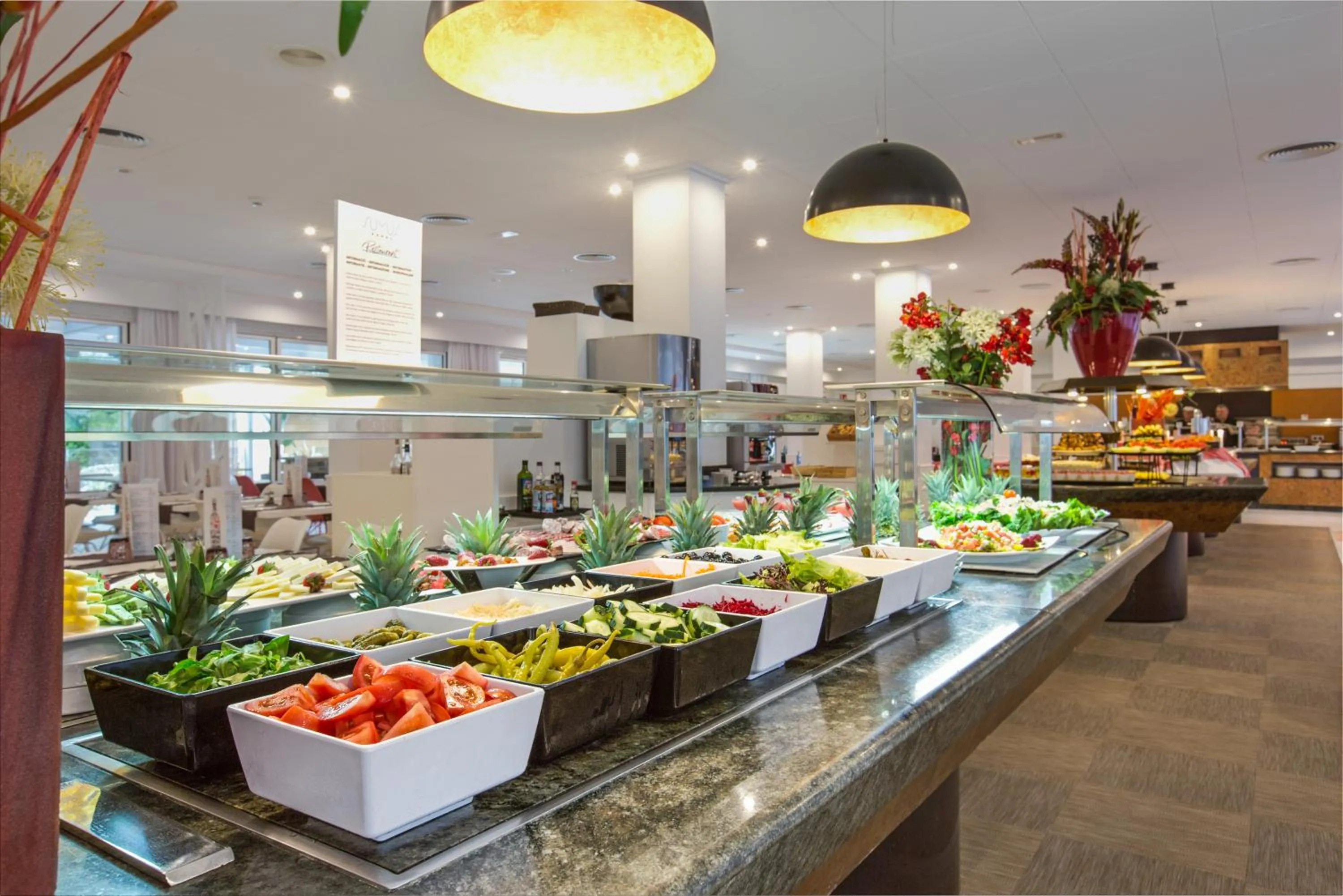 Restaurant/places to eat in Sumus Hotel Monteplaya & SPA 4Sup - Adults Only