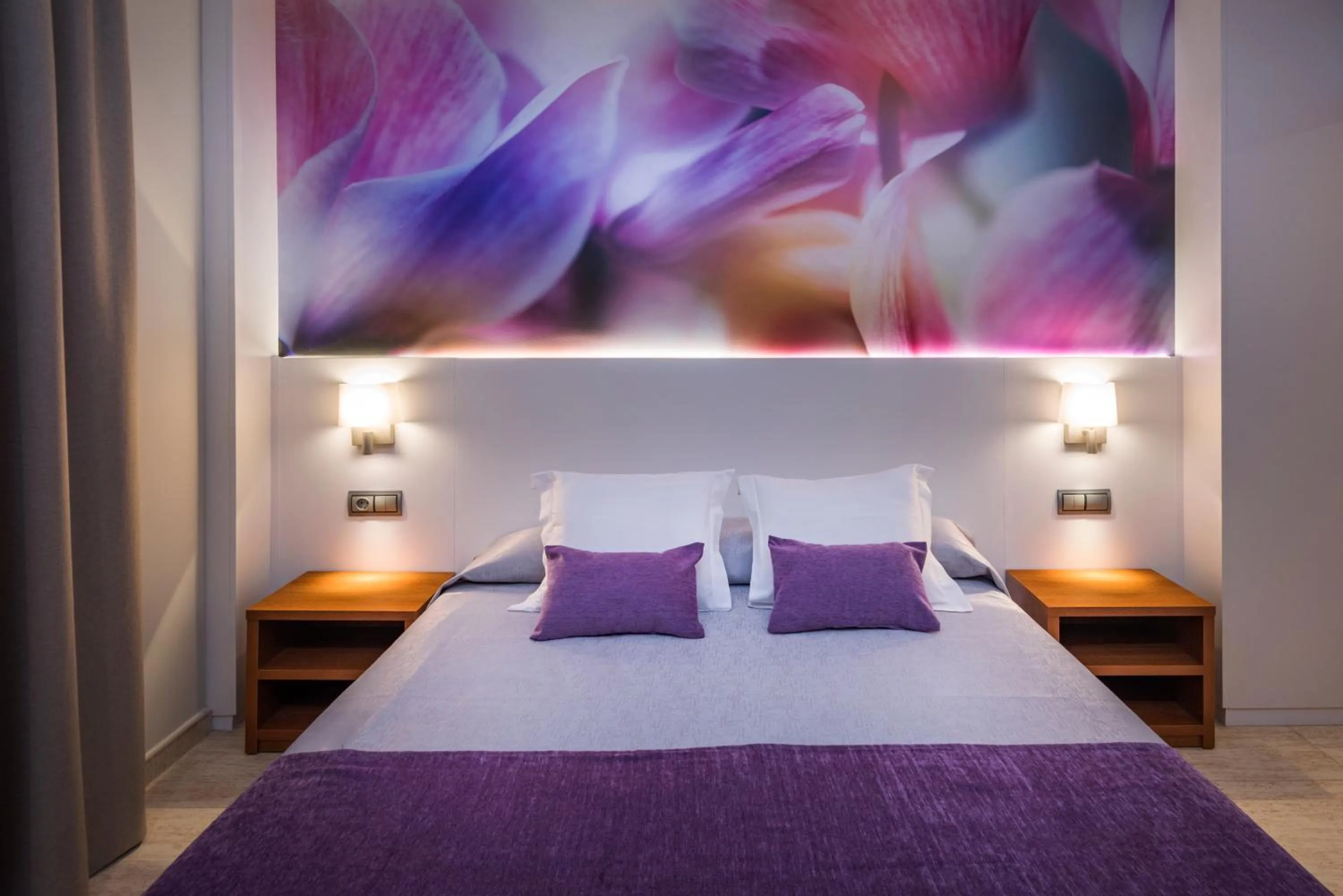Bed in Sumus Hotel Monteplaya & SPA 4Sup - Adults Only