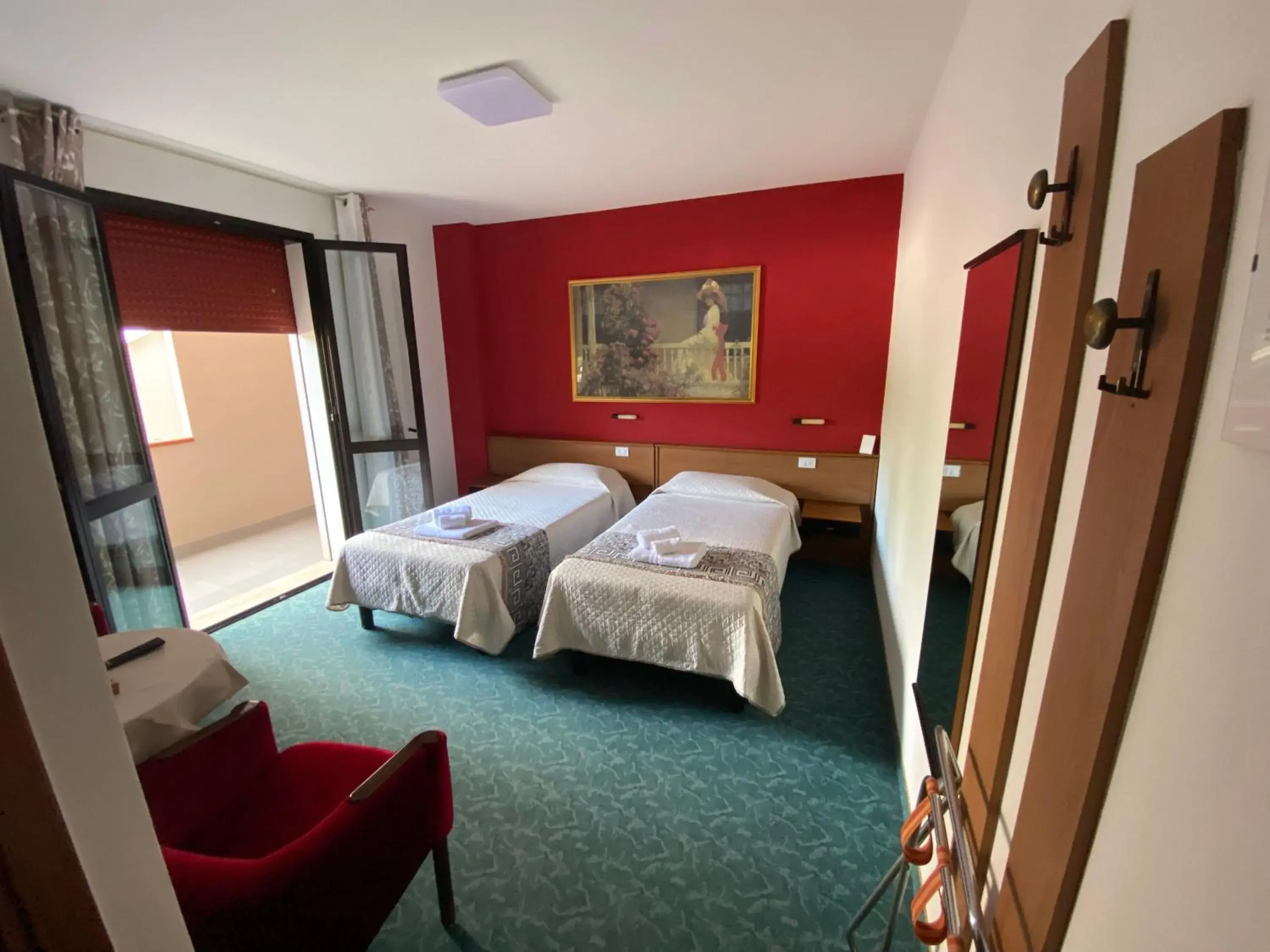 Twin Room in Hotel Rey's Twin Room in Hotel Rey's