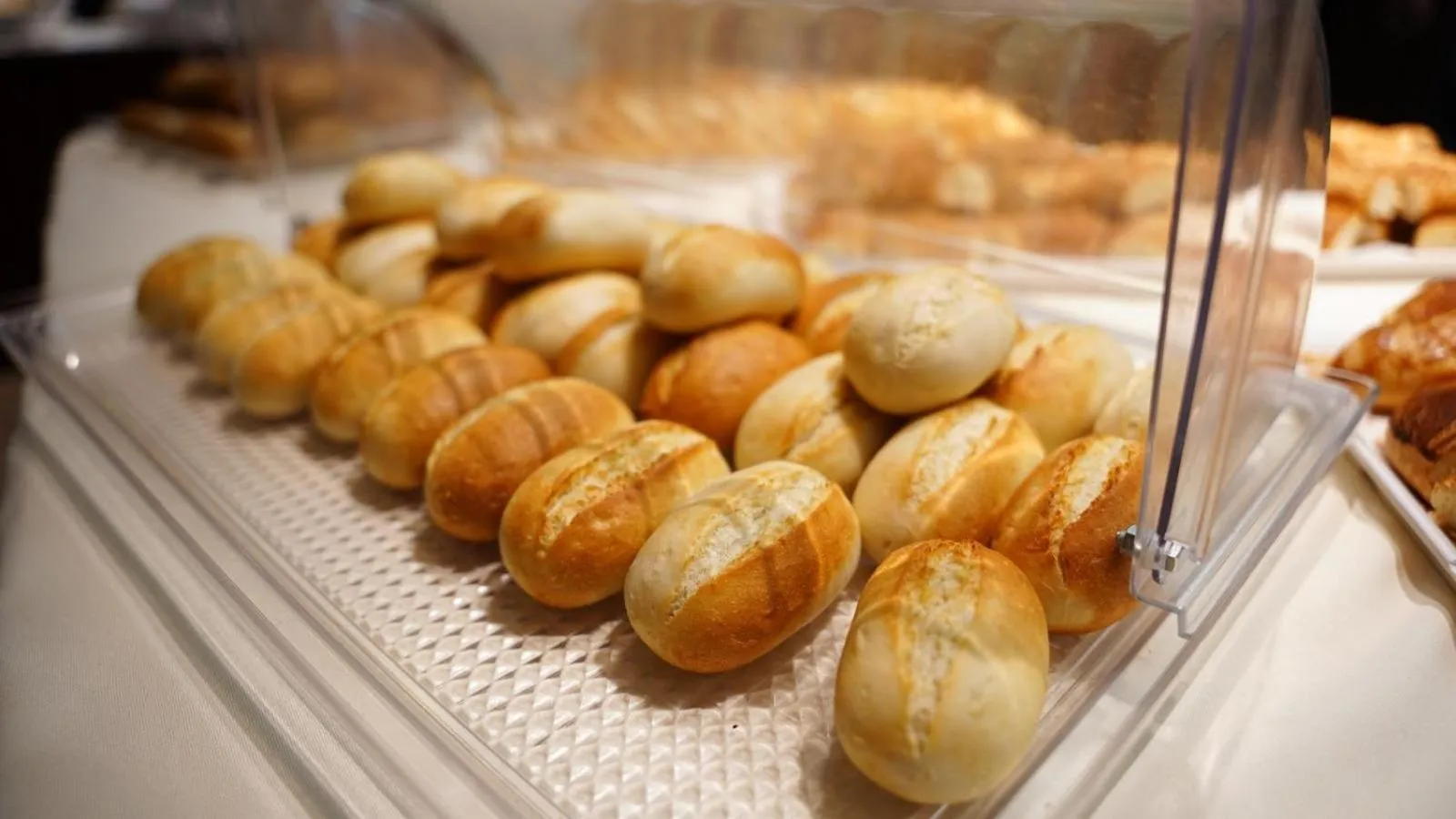 Buffet breakfast in El Emin İstanbul Hotel