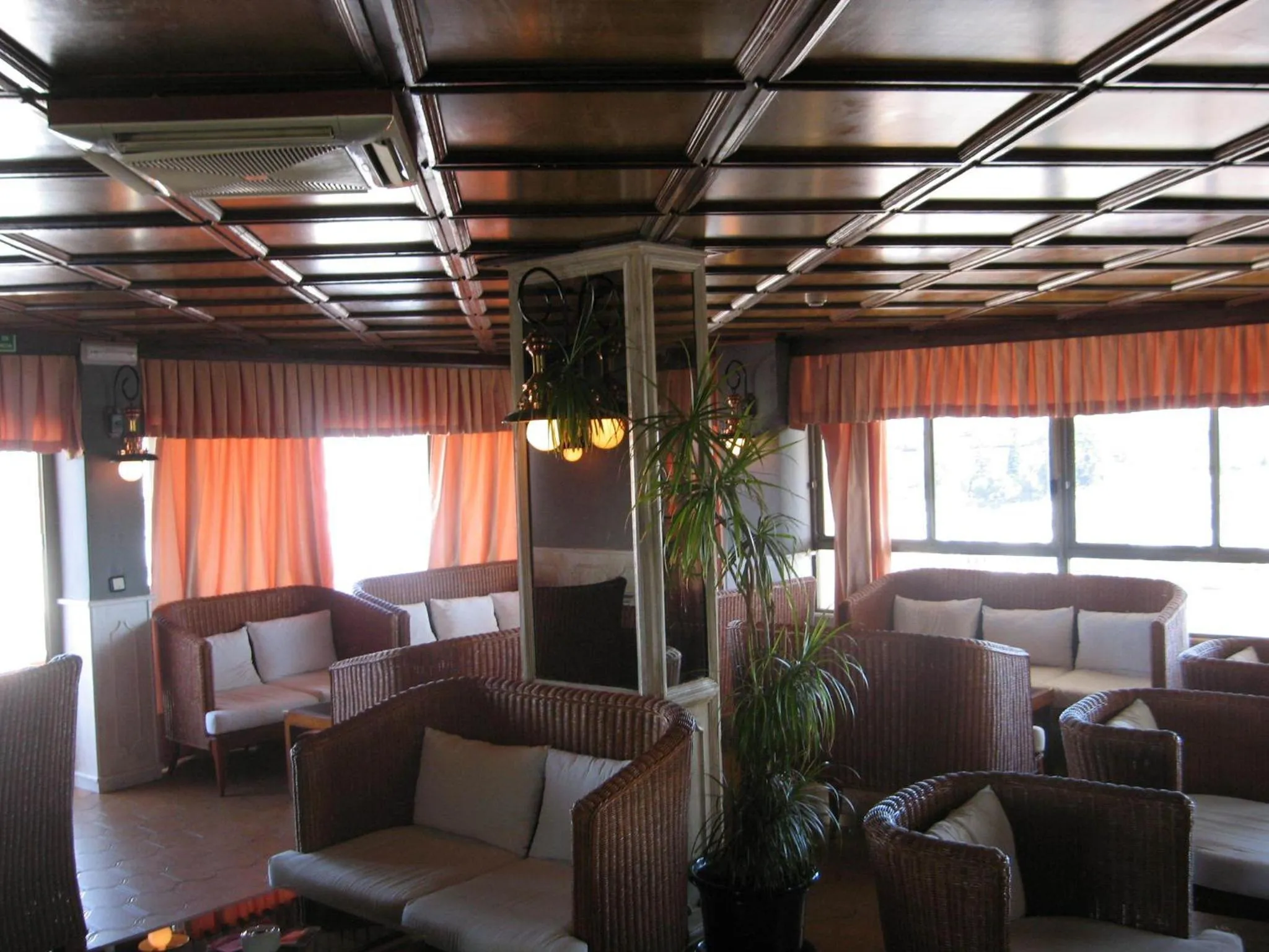 Lounge or bar in Hotel Guadalquivir