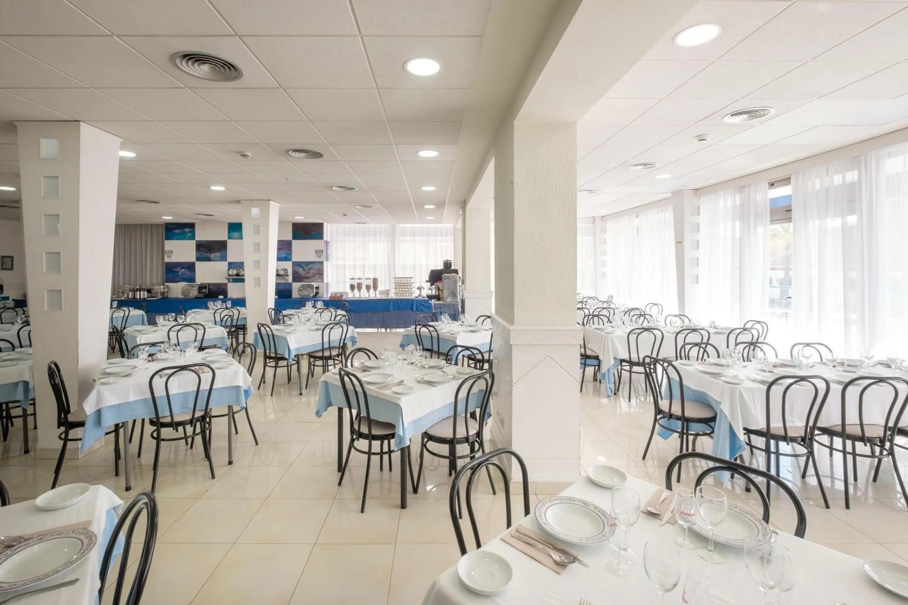 Restaurant/places to eat in Hotel Guadalquivir
