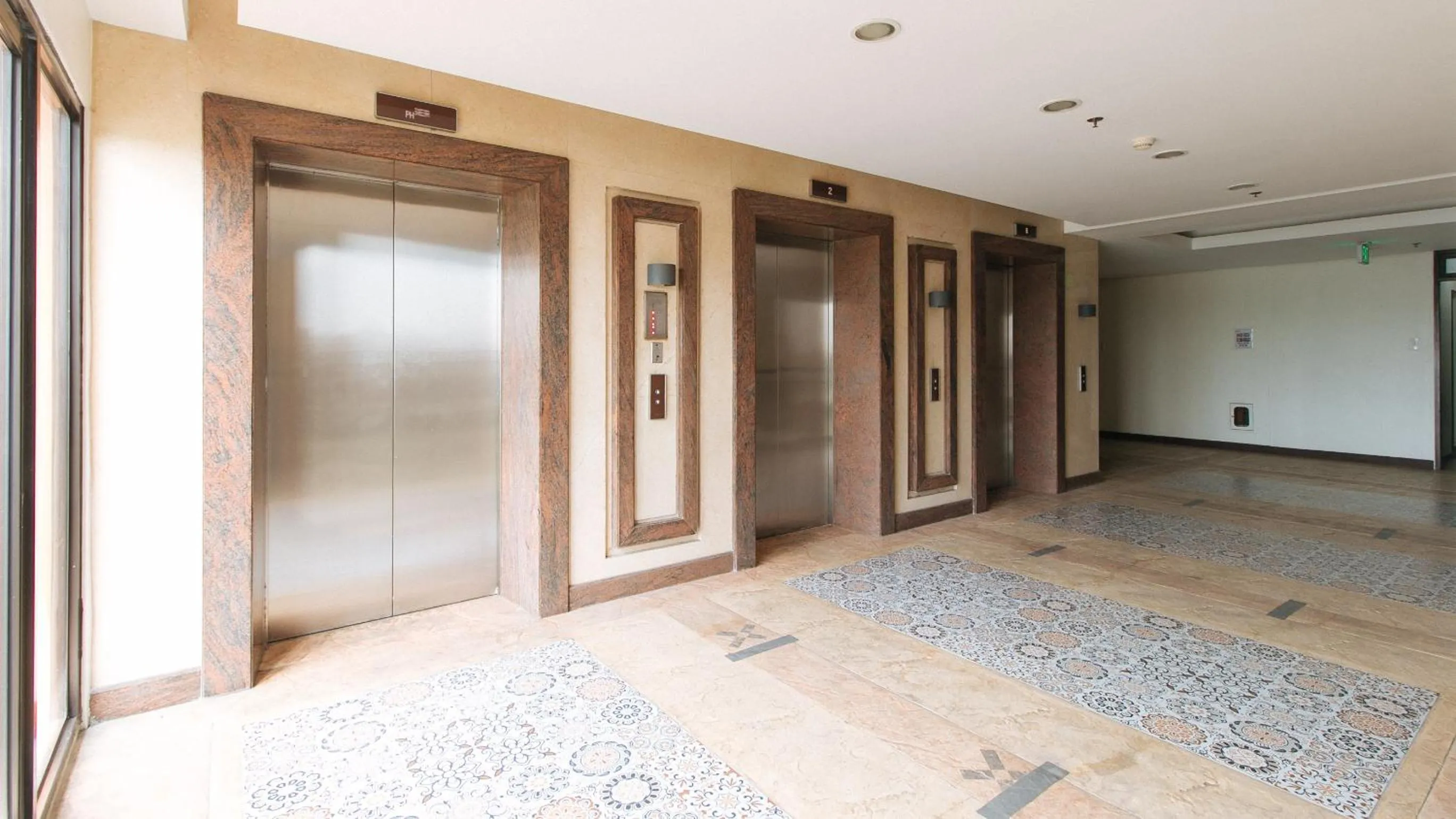 Lobby or reception in RedDoorz Plus @ Cuarto Verde Staycation