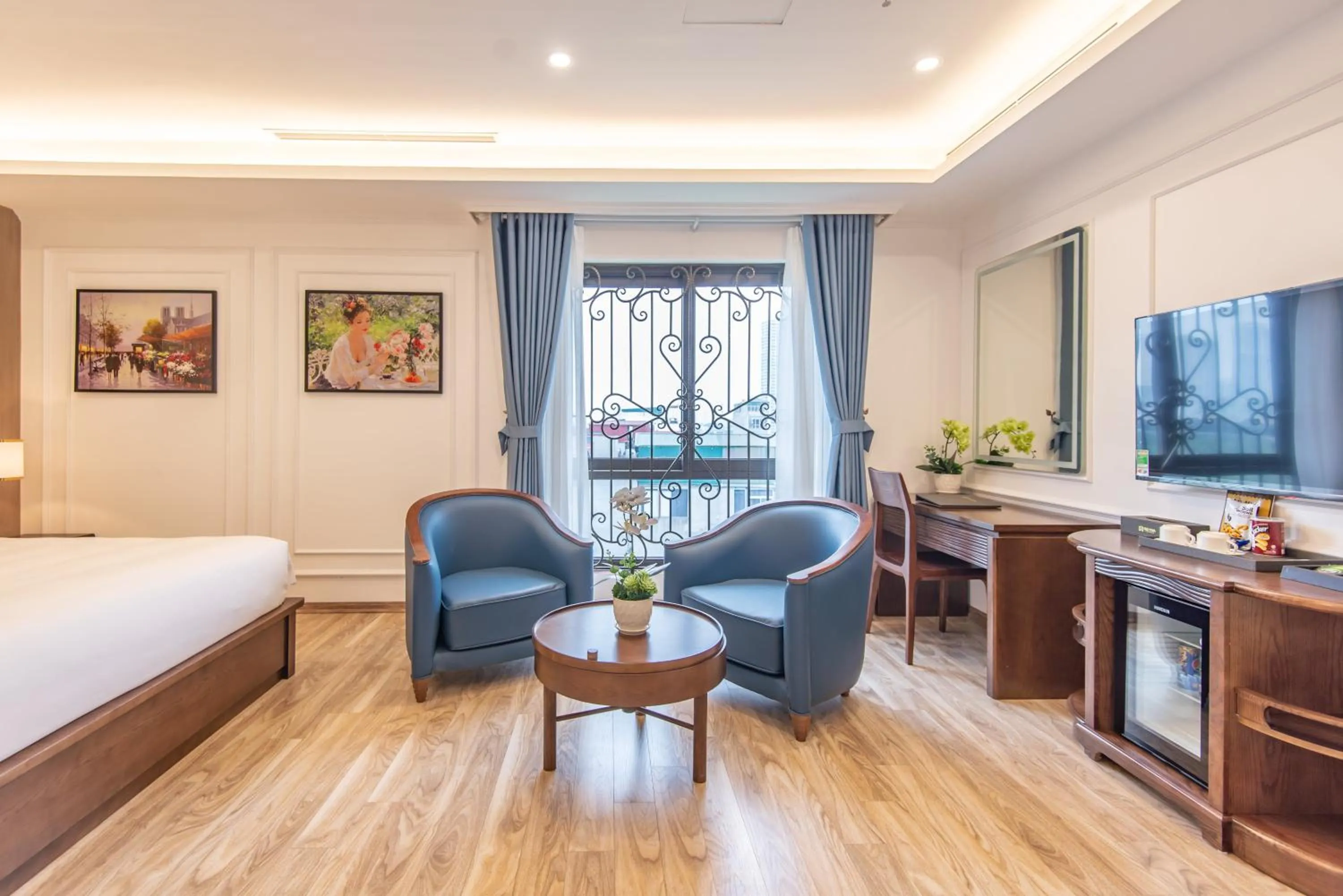 Bed in Reyna Luxury Hotel