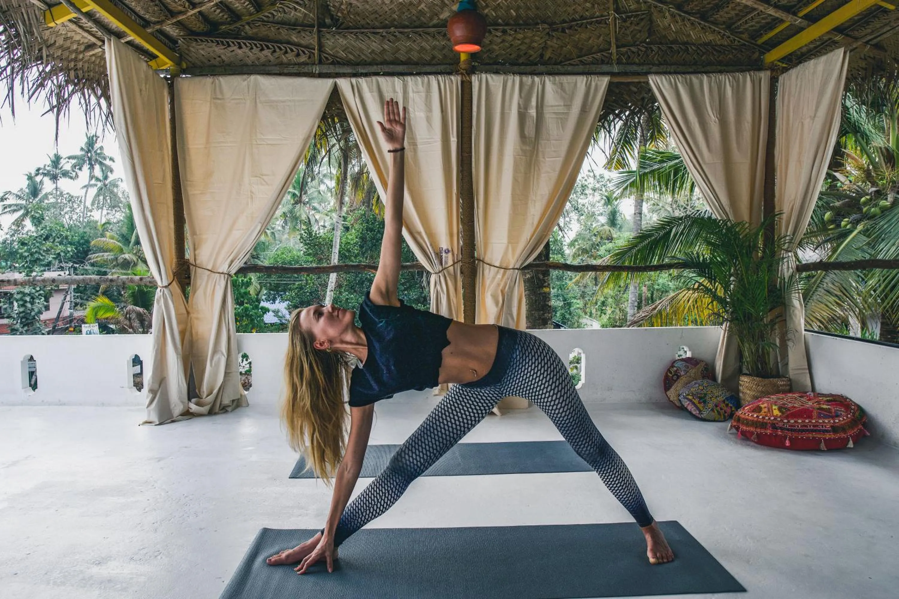 Property building in Boho's Hotel