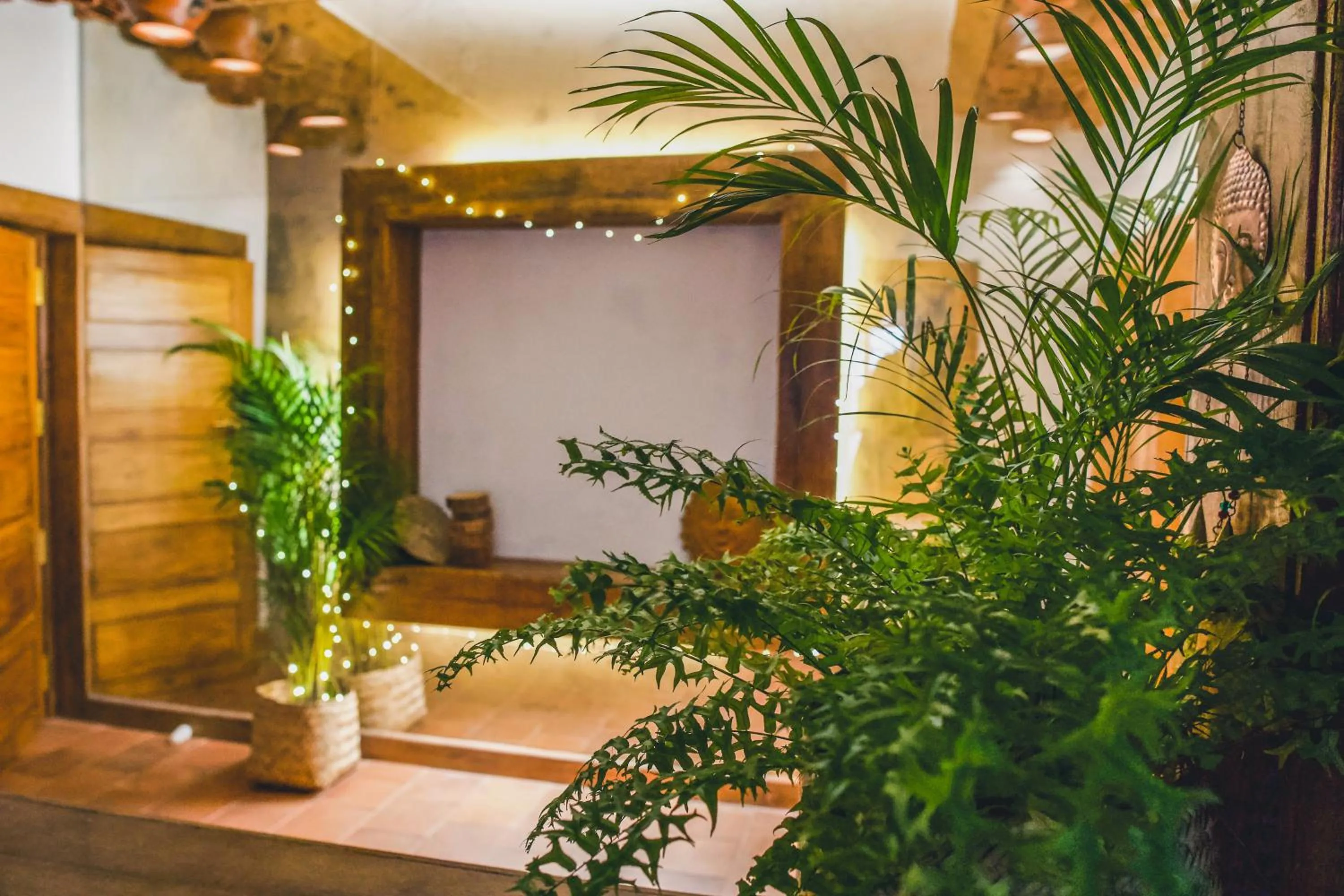 Property building in Boho's Hotel