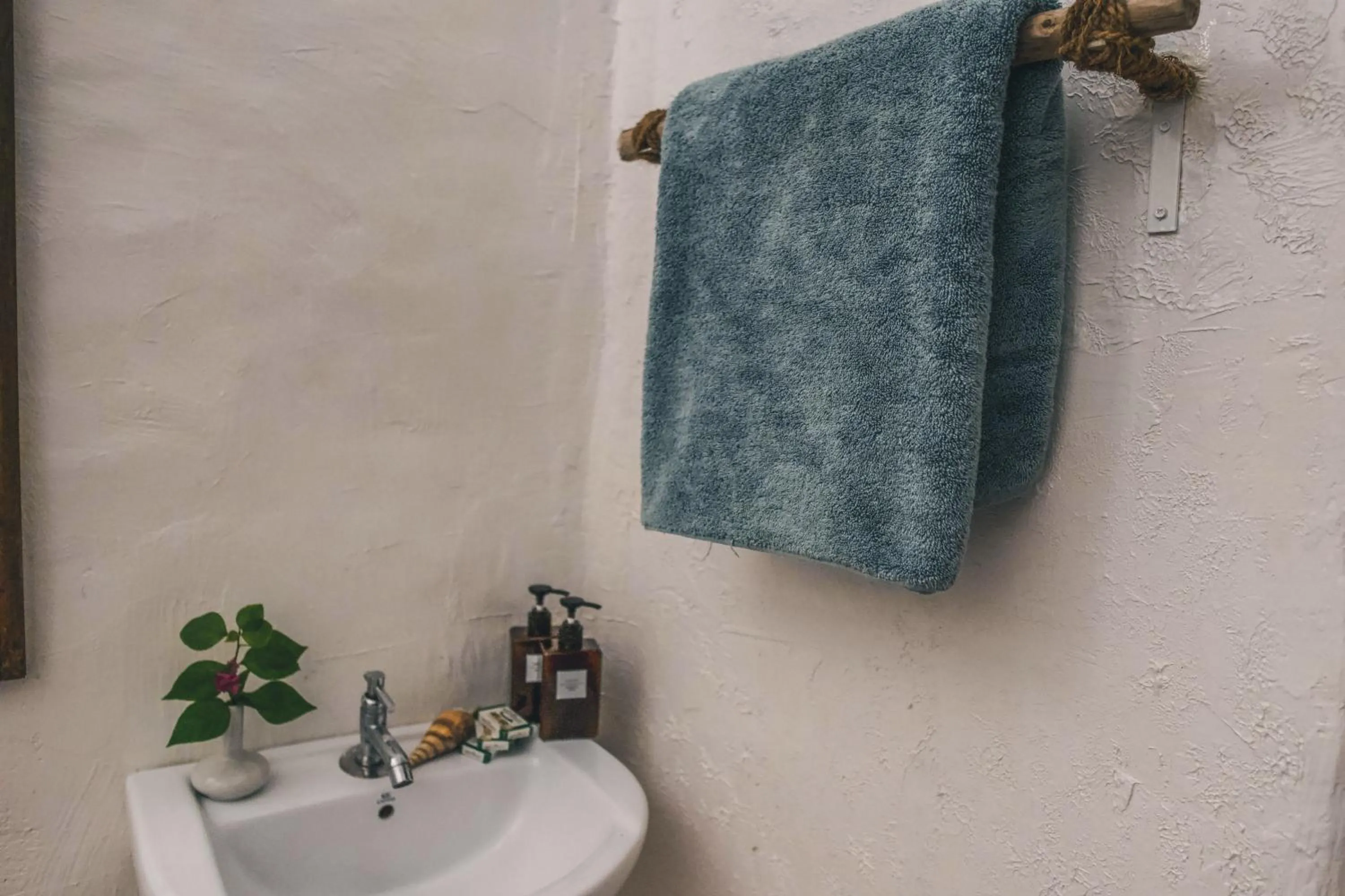 Shower in Boho's Hotel