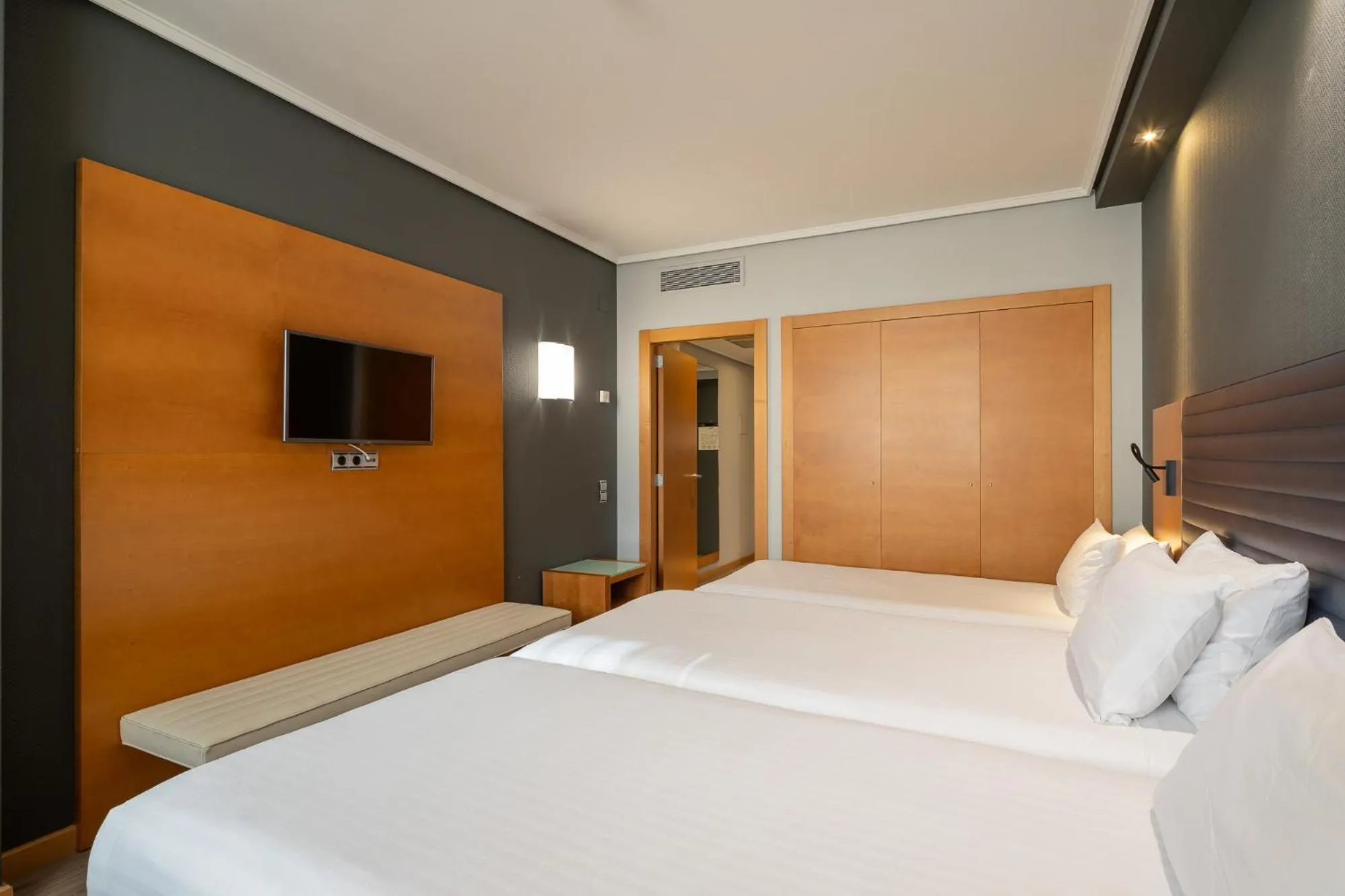 Bed in Hotel Indautxu