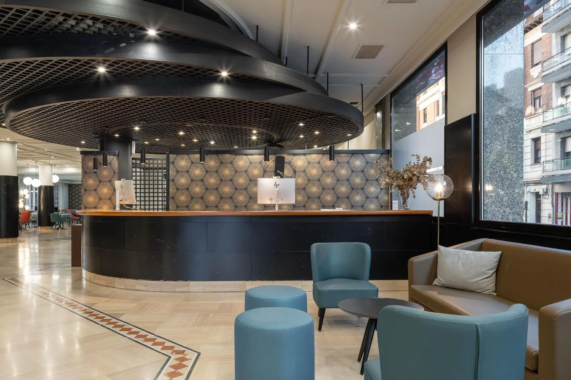 Lobby or reception in Hotel Indautxu