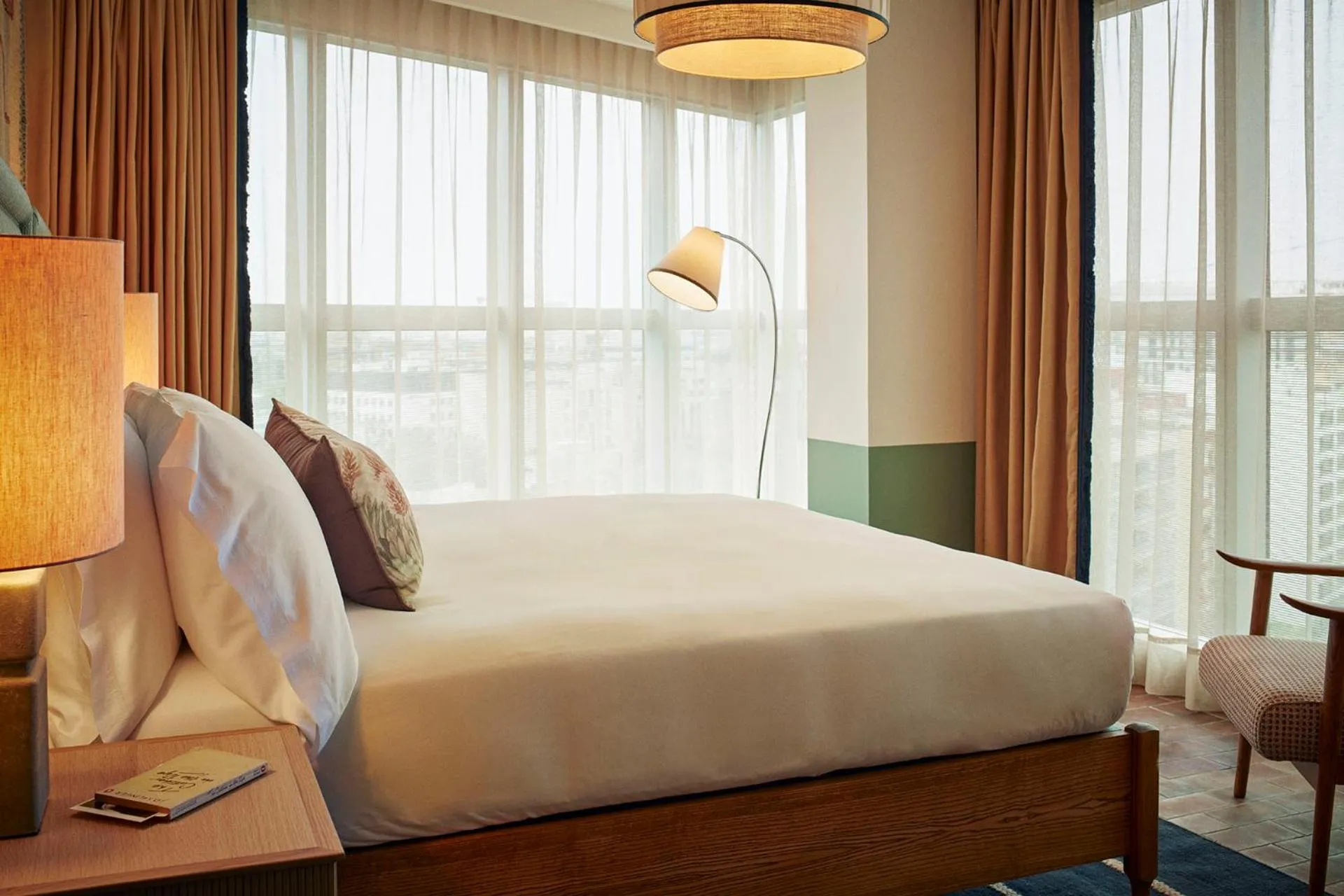 Bed in The Hoxton, Poblenou