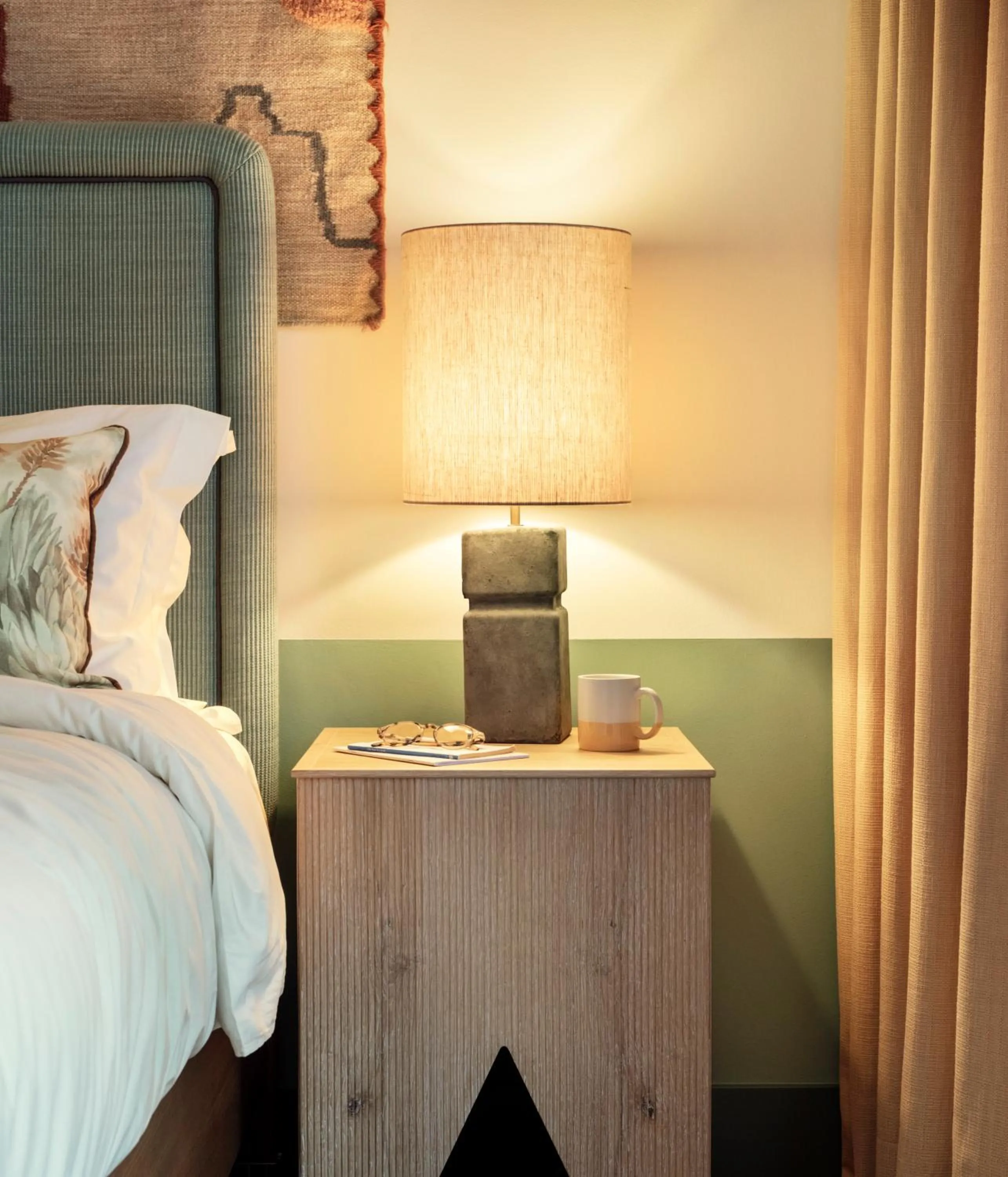 Bed in The Hoxton, Poblenou