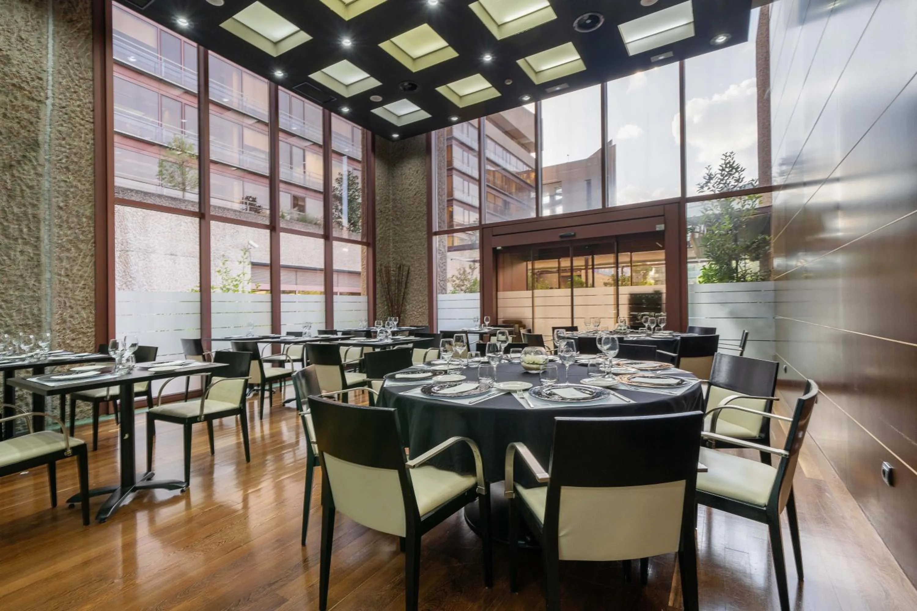 Restaurant/places to eat in Eurostars Puerta Madrid