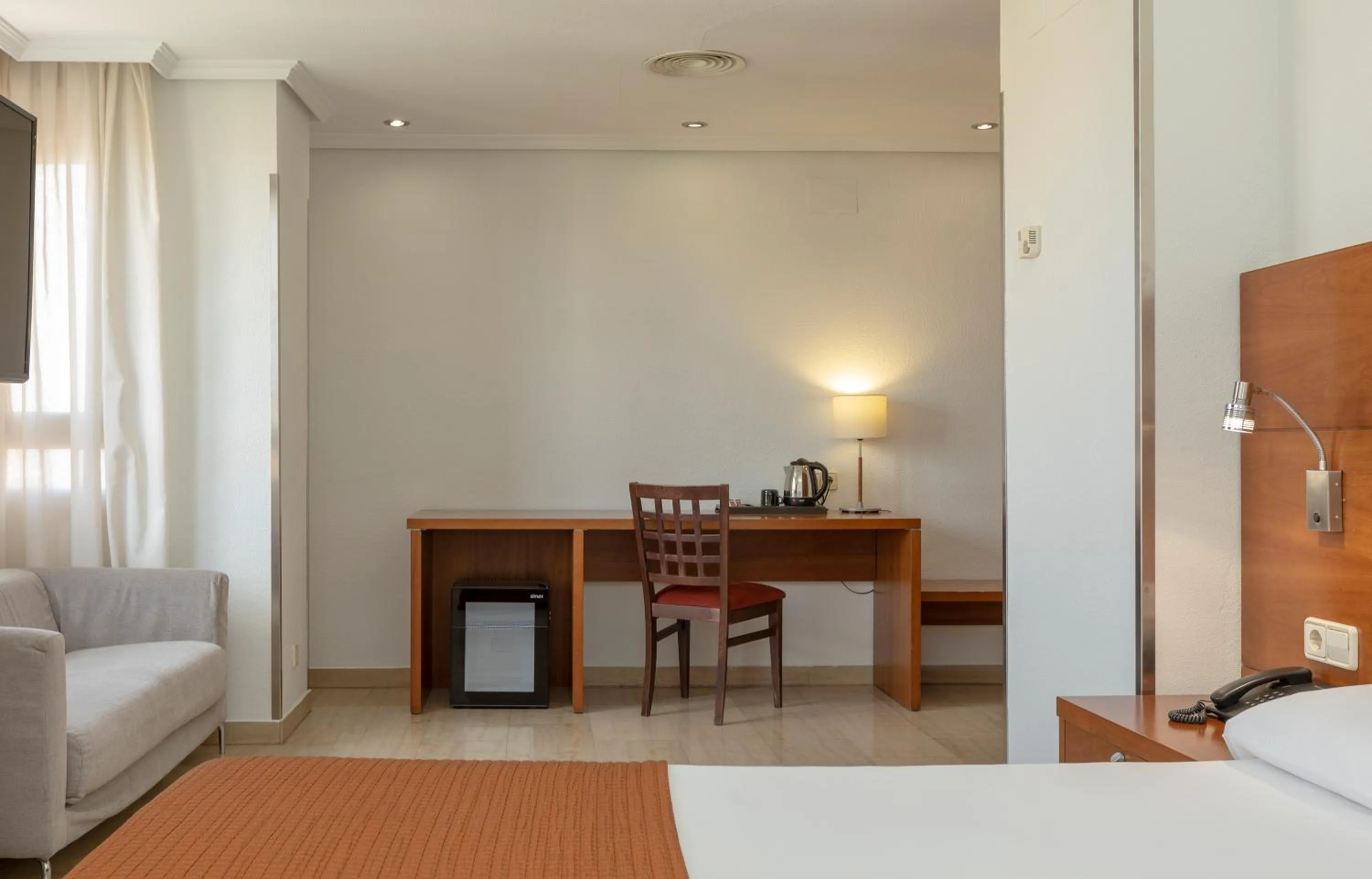 Photo of the whole room, Bed in Porcel Torre Garden