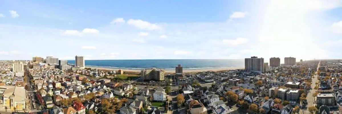 Steps from the Beach Spacious Modern 4BR 2BA Apt