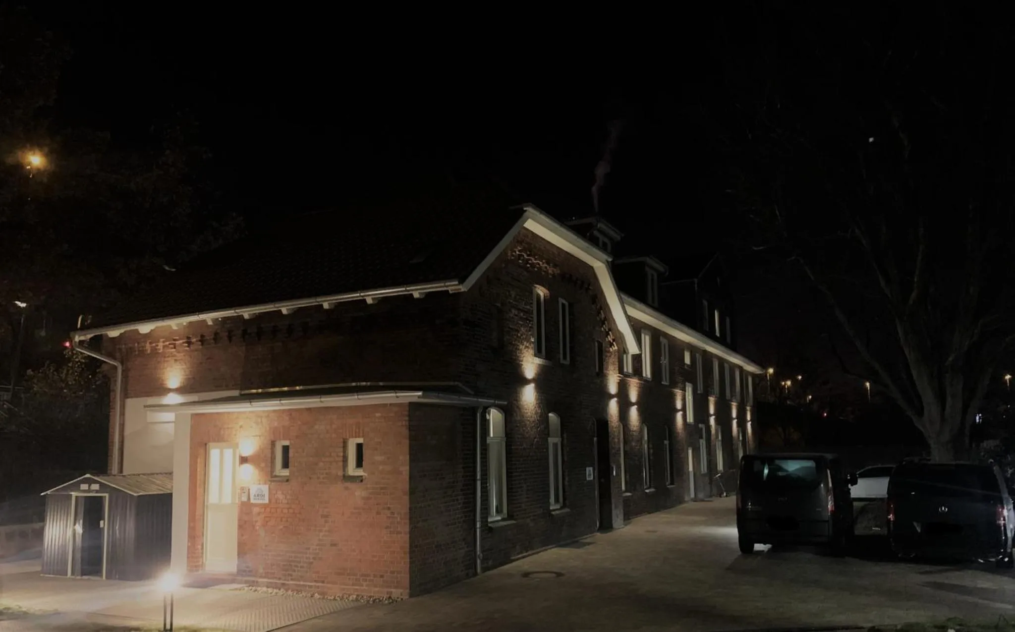 Property building in Ahoi Hostel