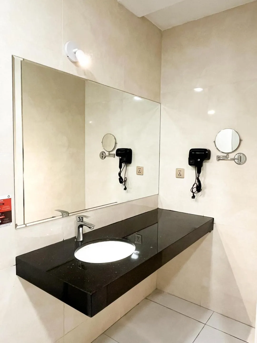 Bathroom in SM HOTEL Plus