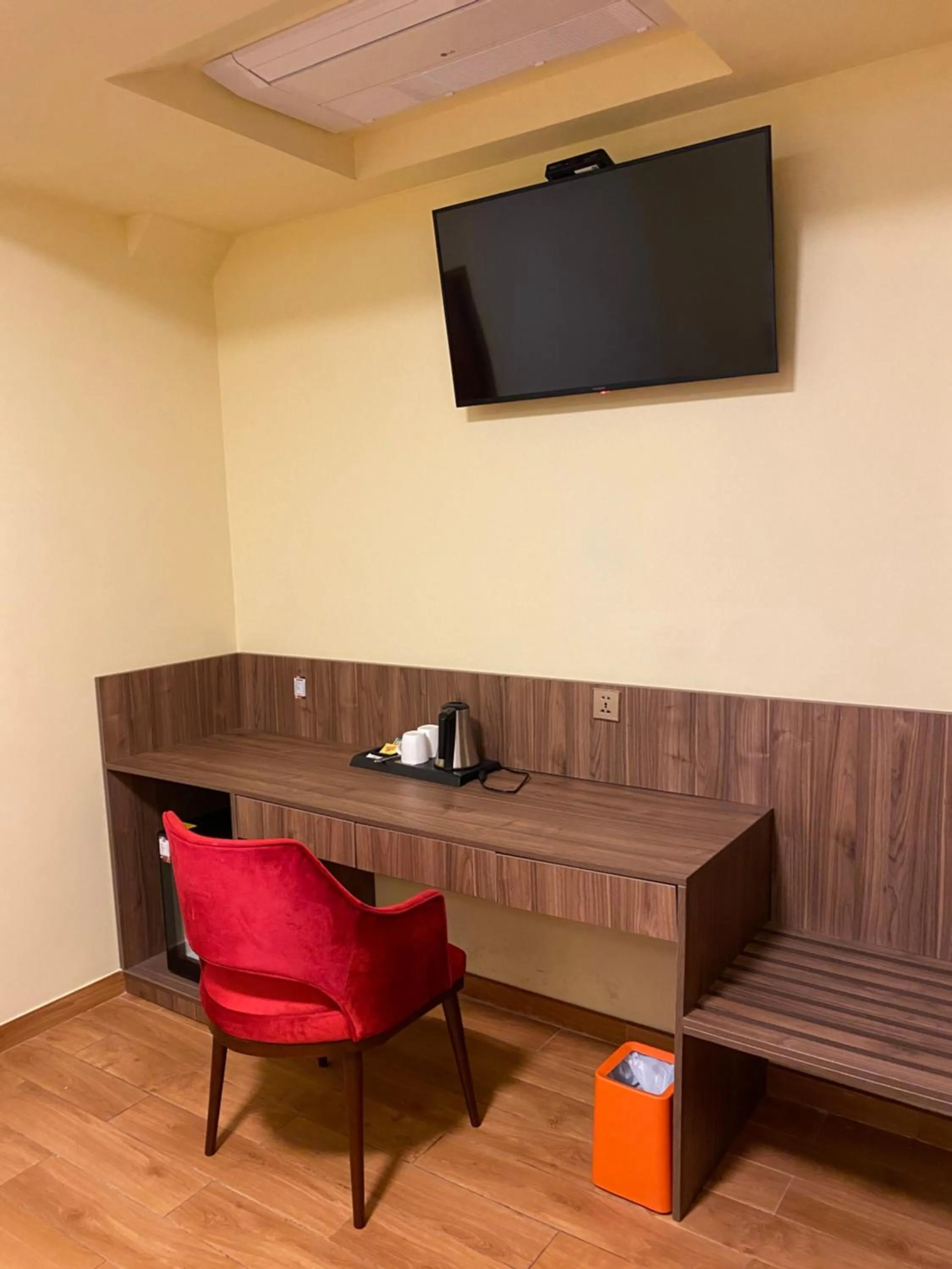 Coffee/tea facilities in SM HOTEL Plus