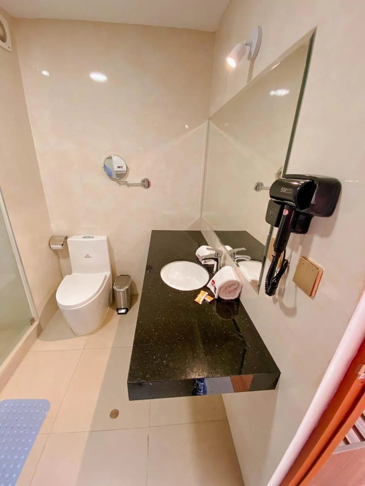 Bathroom in SM HOTEL Plus