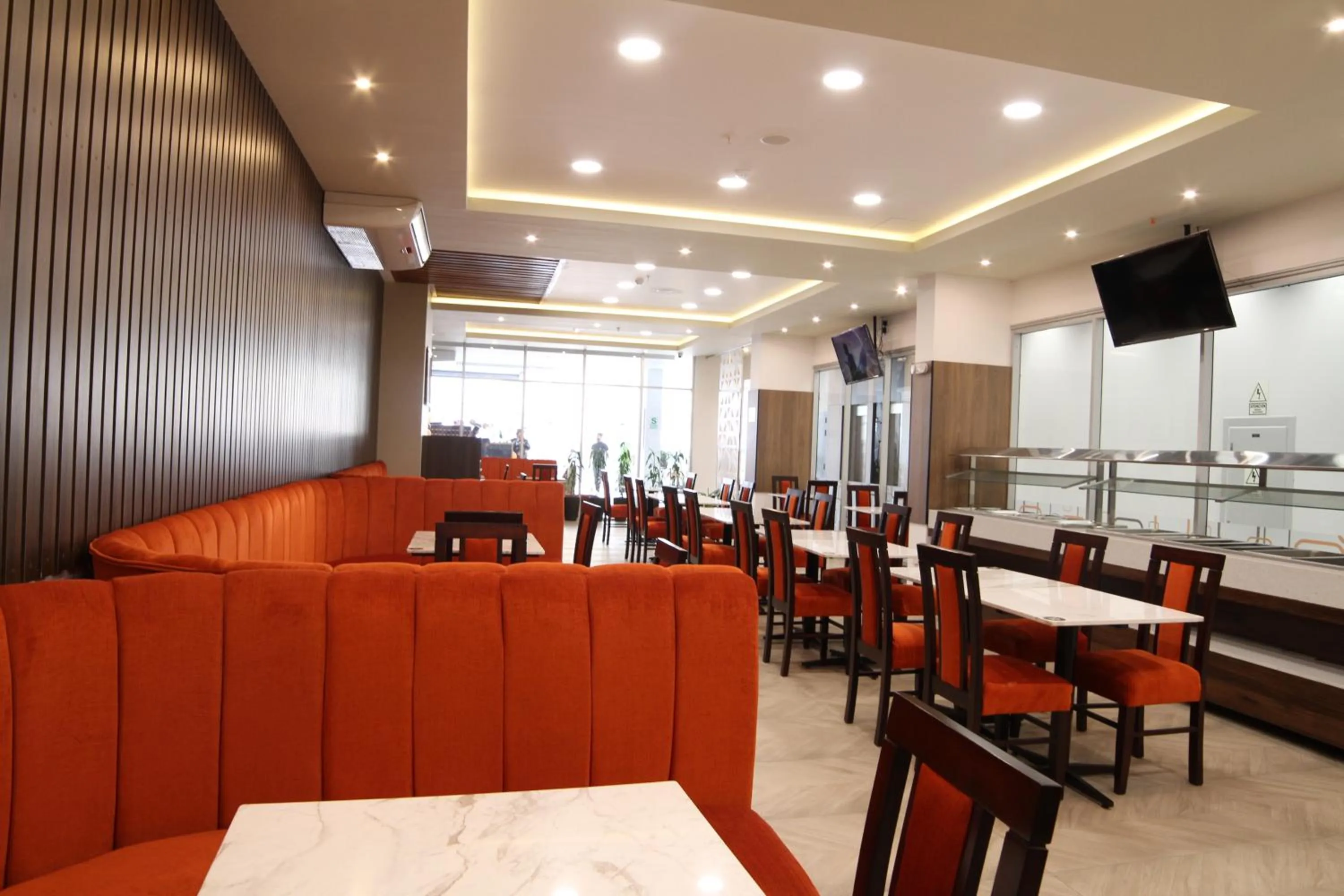 Restaurant/places to eat in SM HOTEL Plus