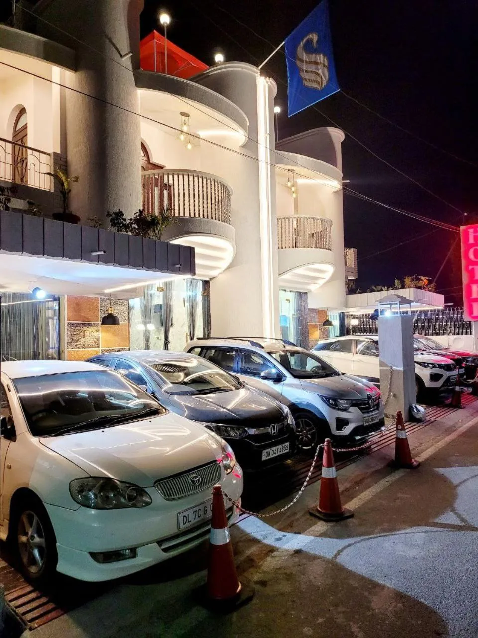 Parking in Solitude, The Boutique Hotel