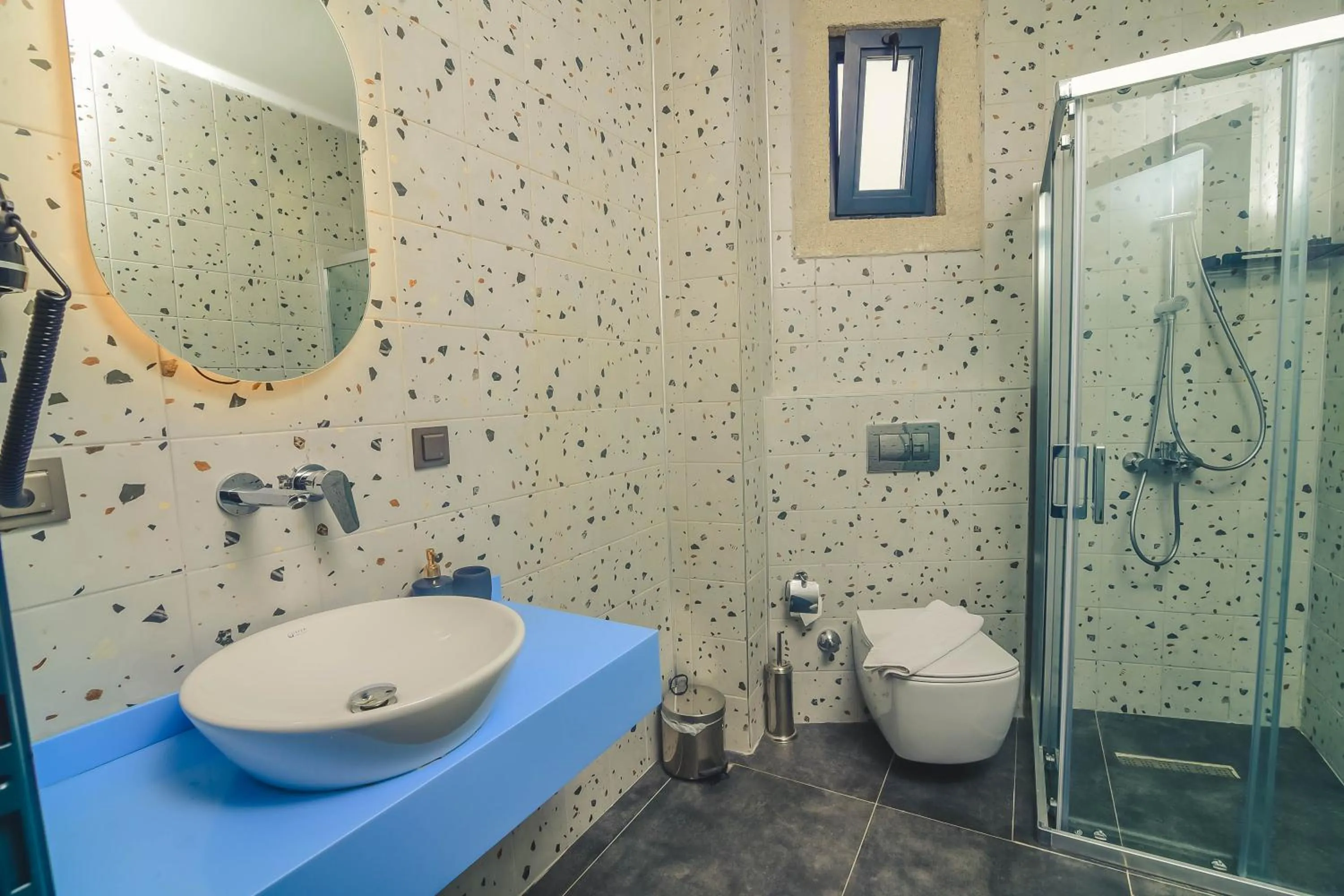 Shower in Sulty's Avlu