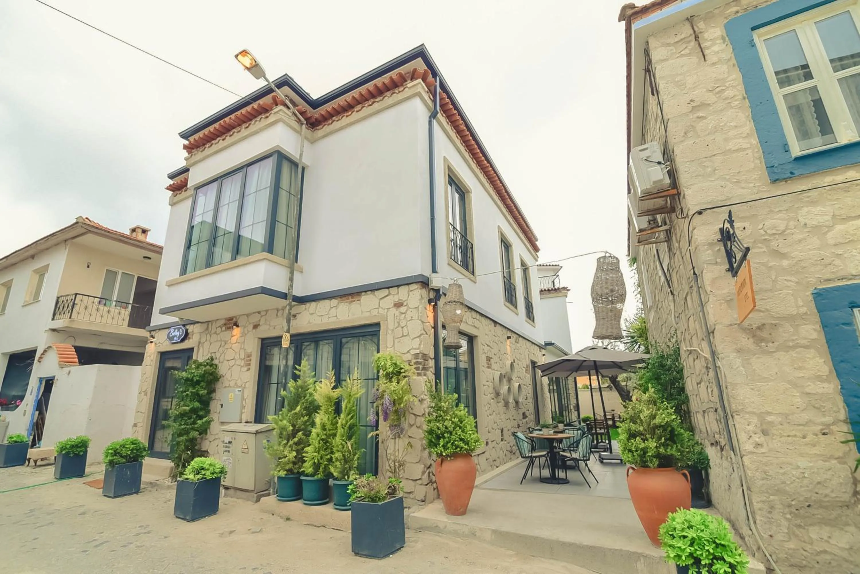 Property building in Sulty's Avlu