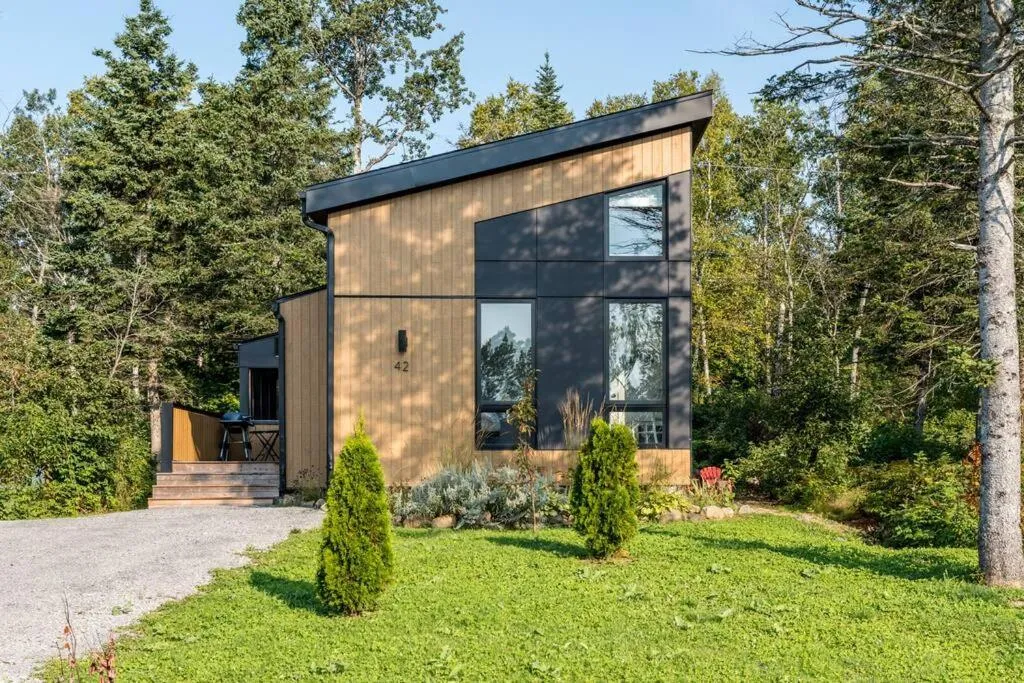 Property building in Initial / Mano / MSA