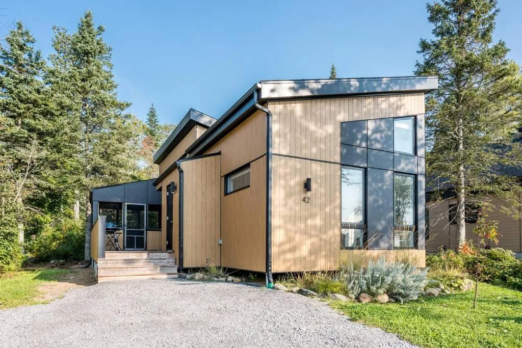 Property building in Initial / Mano / MSA