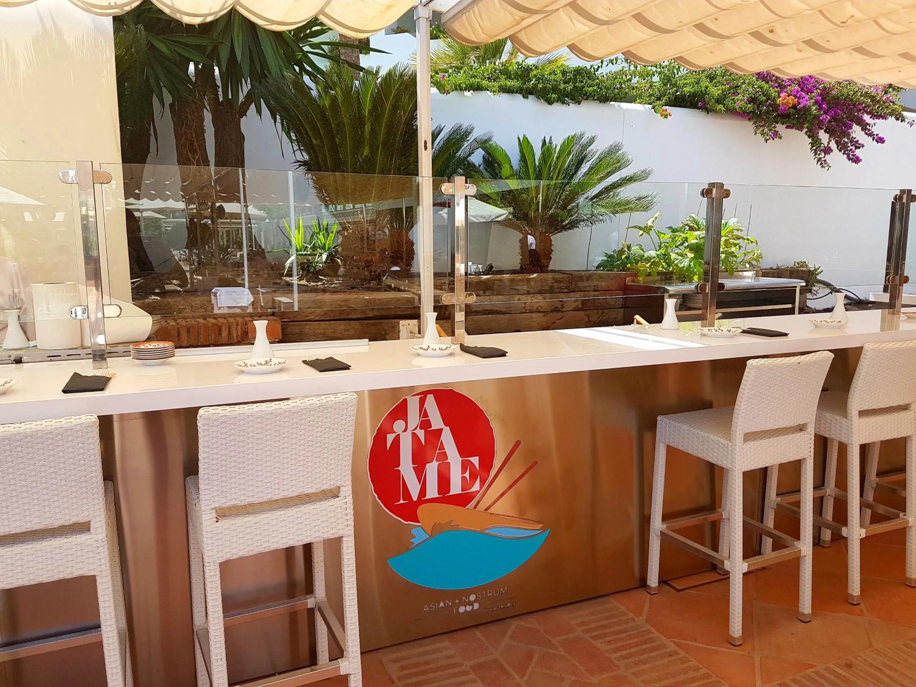 Food and drinks in Gran Hotel Guadalpín Banus