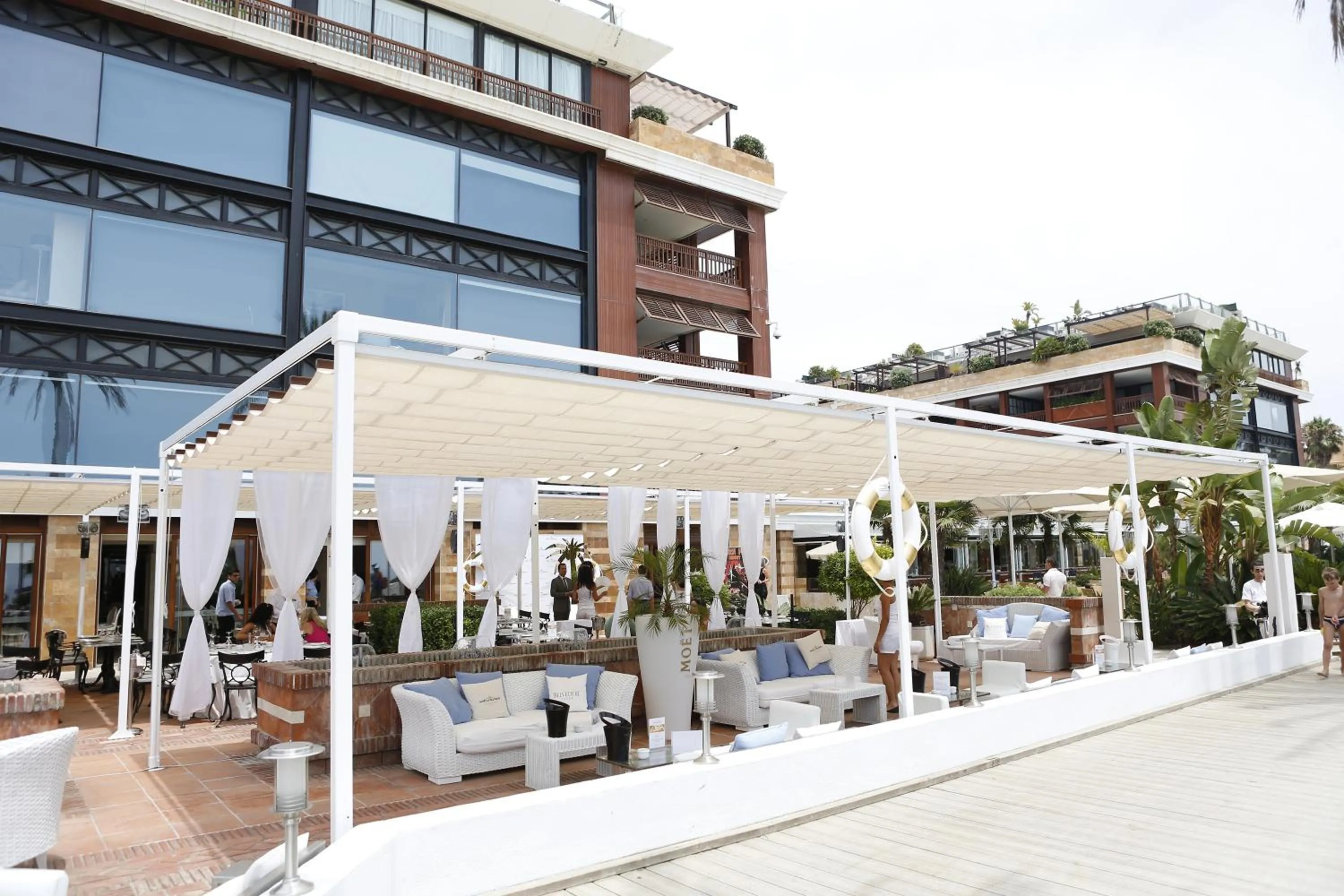 Restaurant/places to eat in Gran Hotel Guadalpín Banus