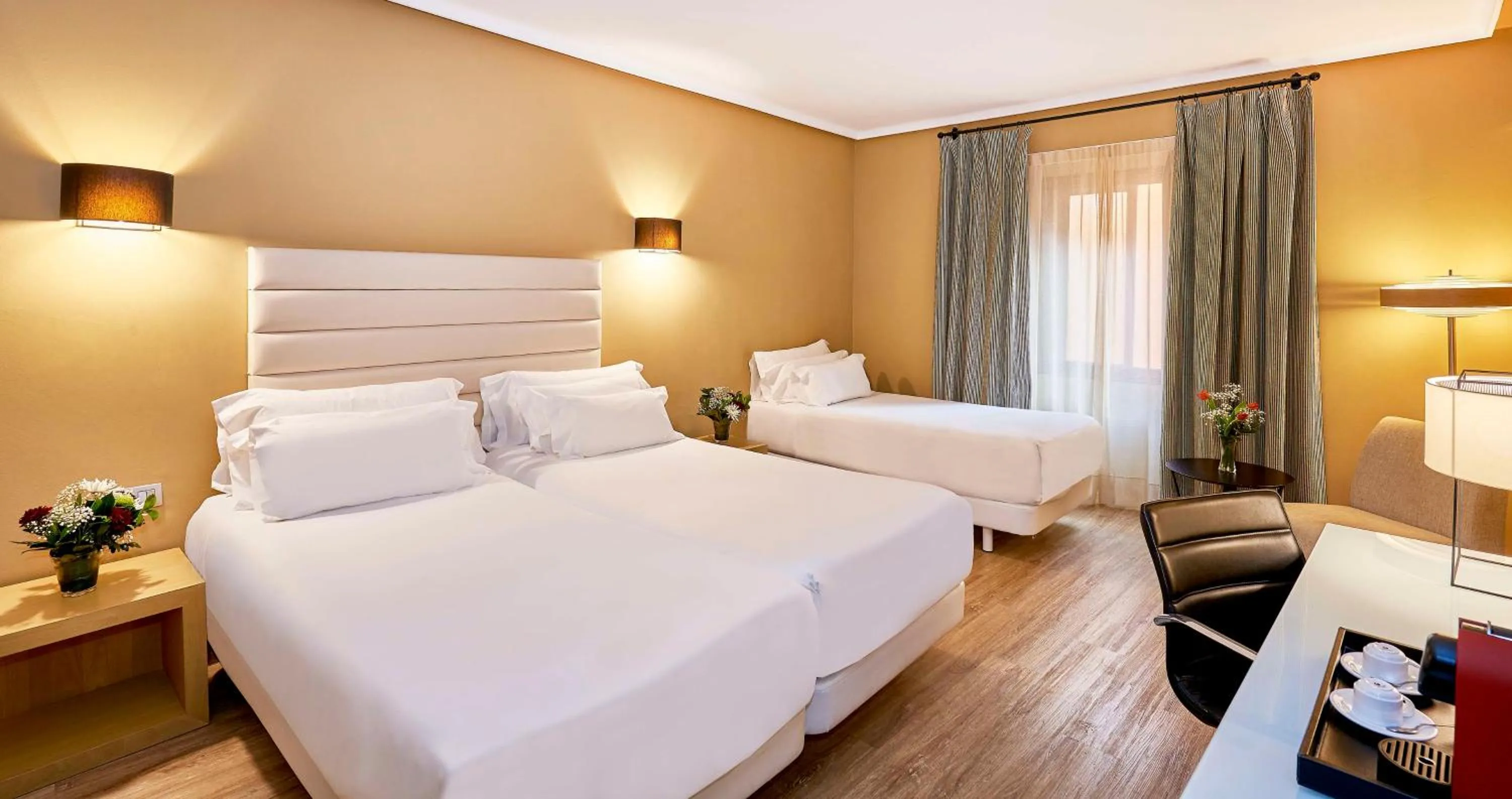 Bedroom, Bed in NH Collection Cáceres Palacio de Oquendo