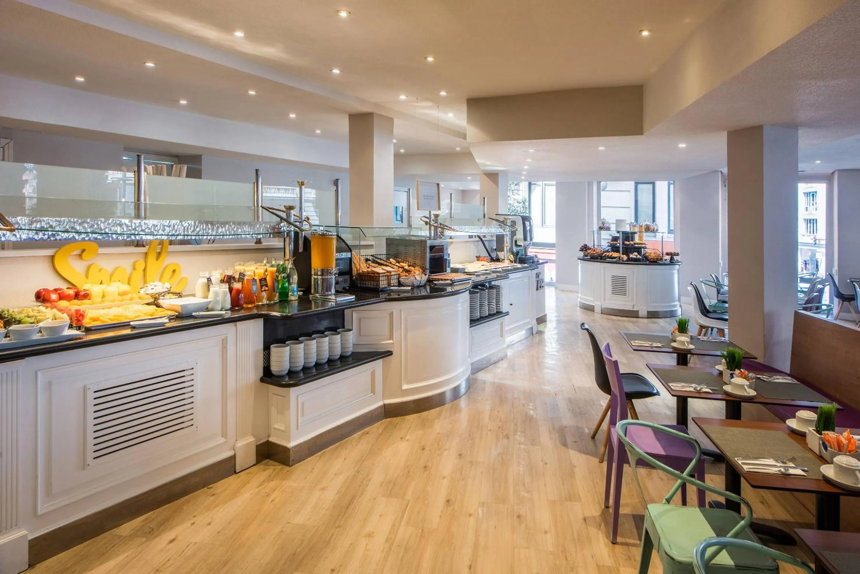 Kitchen or kitchenette in Hotel Madrid Gran Vía 25 Affiliated by Meliá