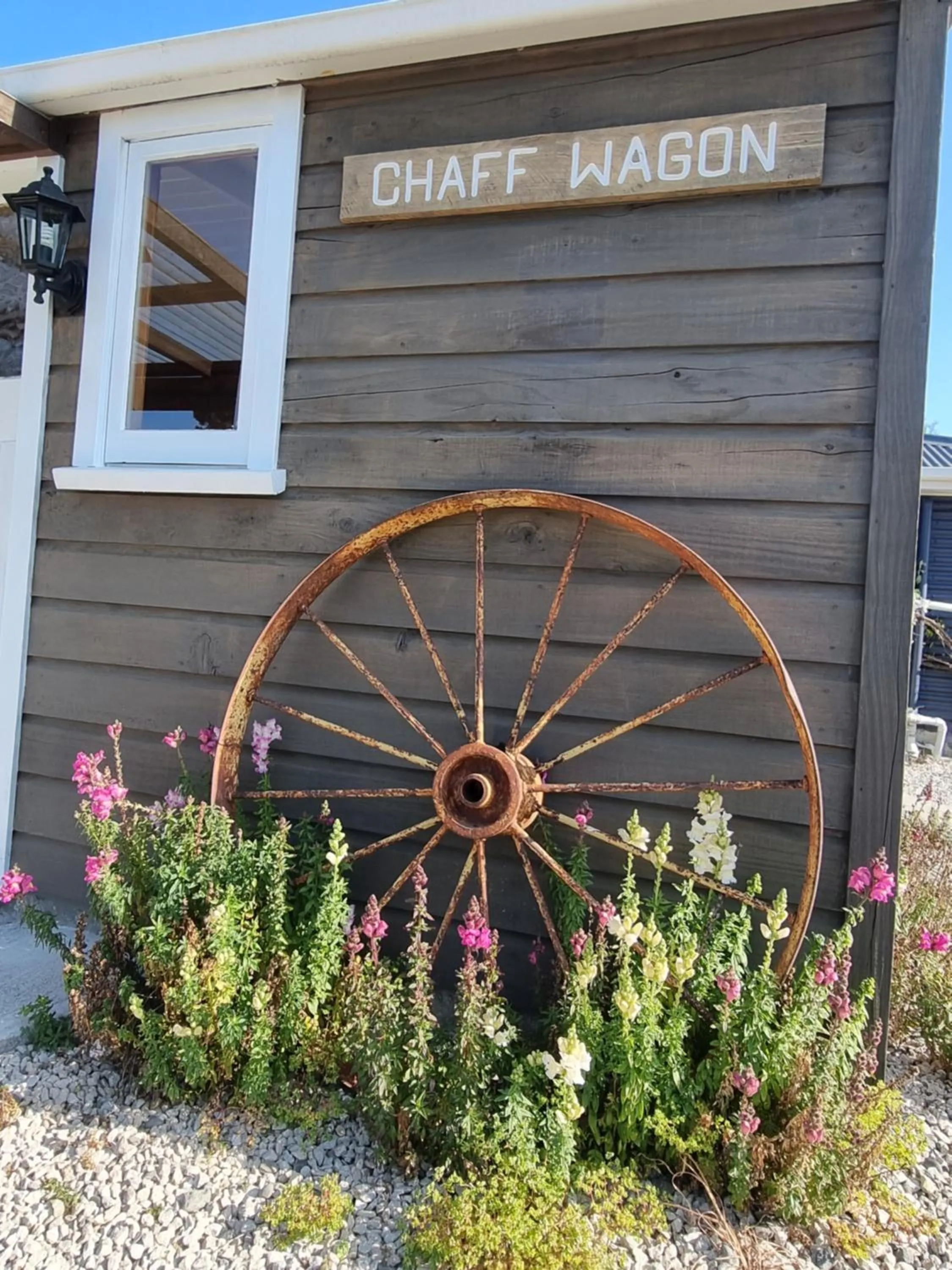 Garden in Cheviot Motels, Cabins and Camp