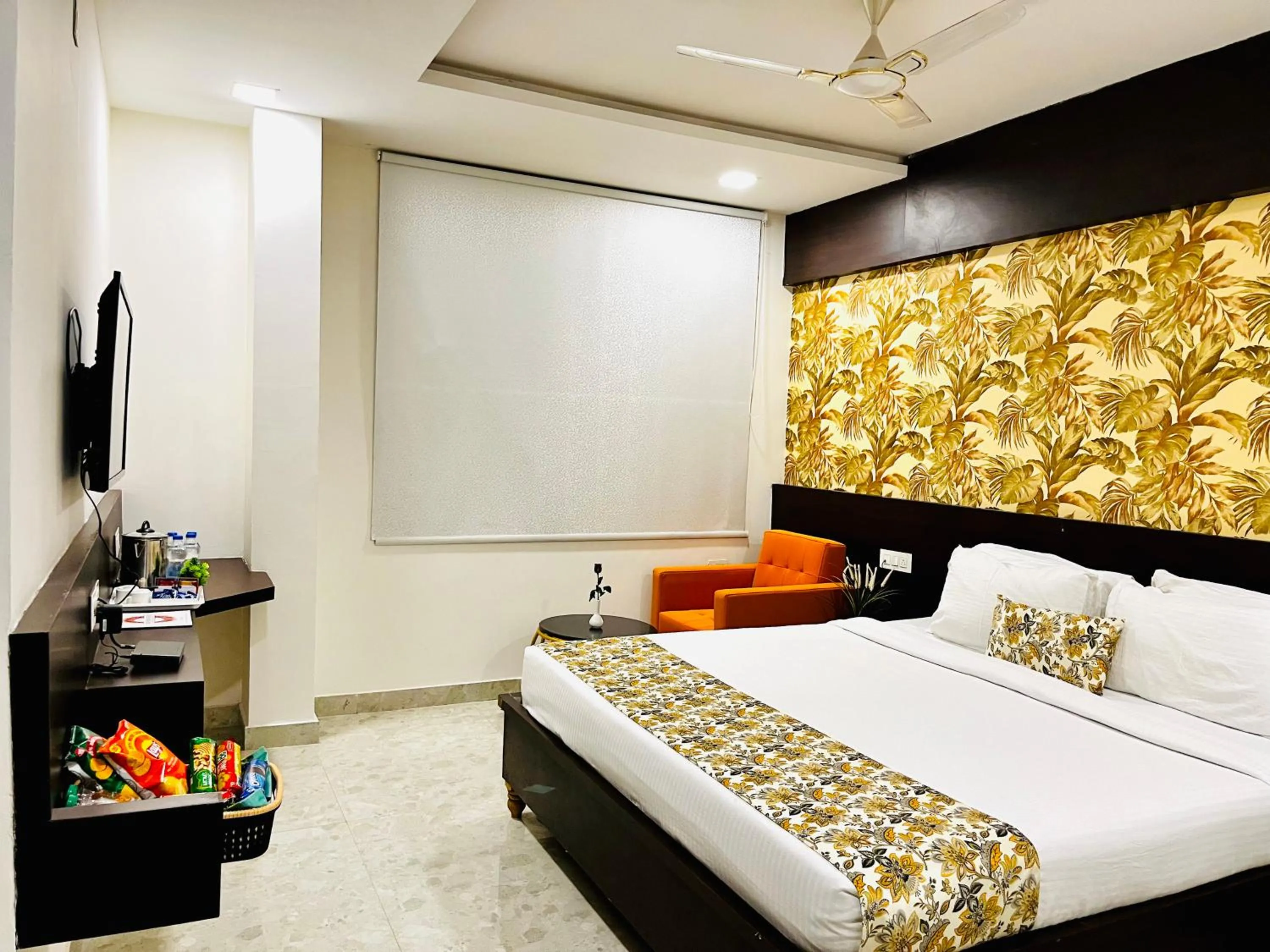 Communal lounge/ TV room, Bed in Hotel Park Airport Zone Hyderabad