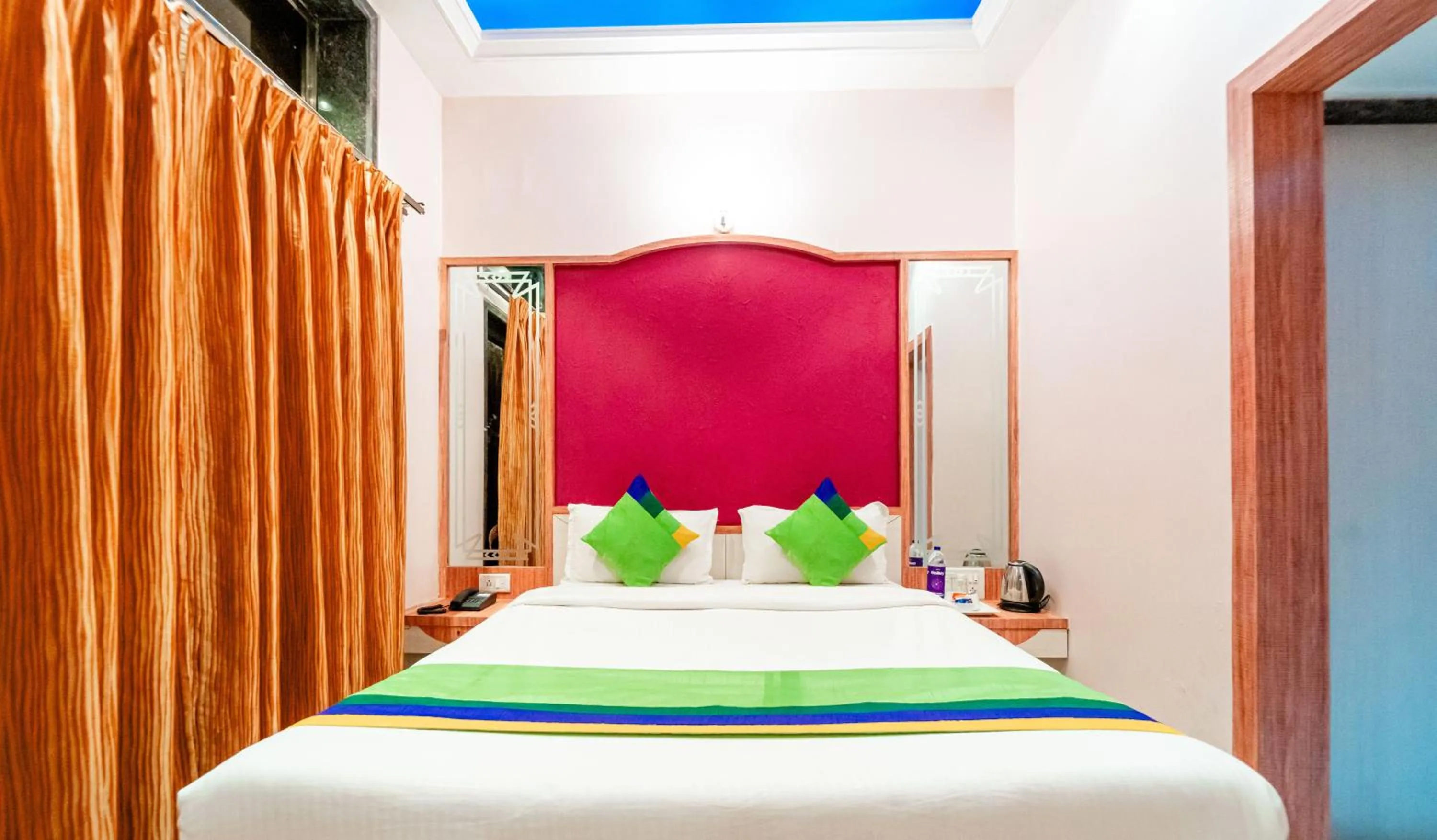 Bedroom in Treebo Raval Resort with Valley View