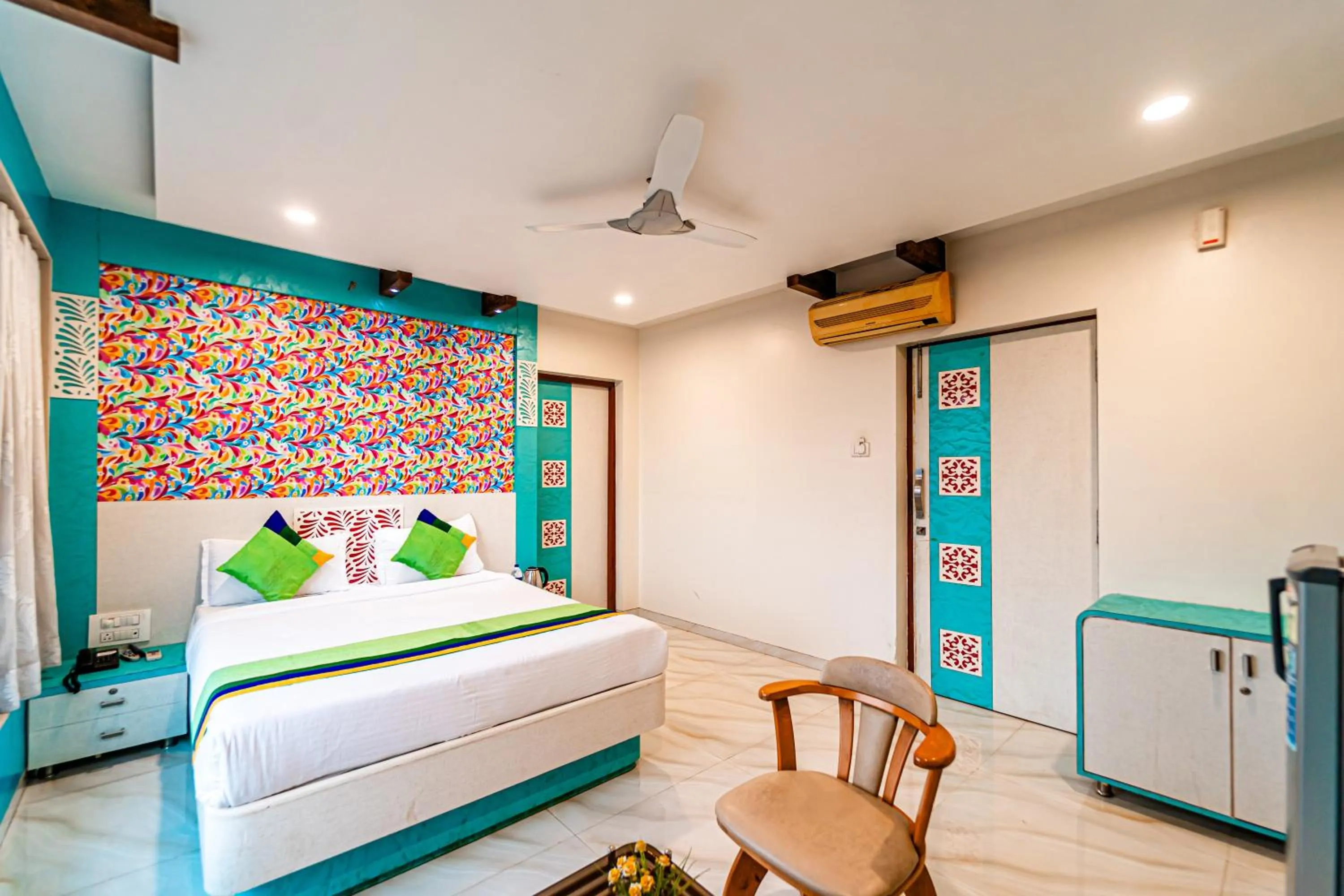 Bedroom in Treebo Raval Resort with Valley View