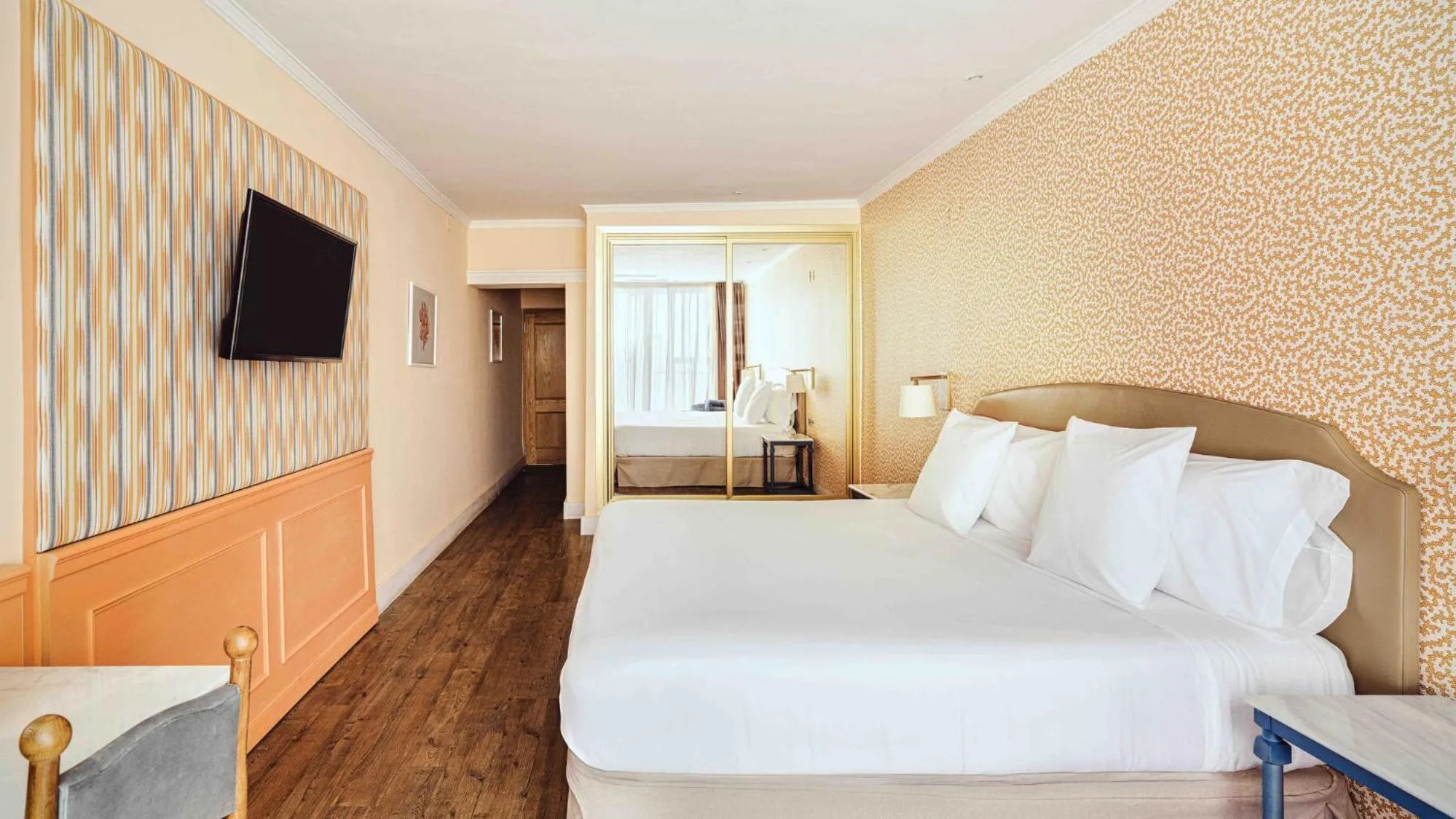 Bedroom, Bed in Fénix Torremolinos - Adults Only Recommended