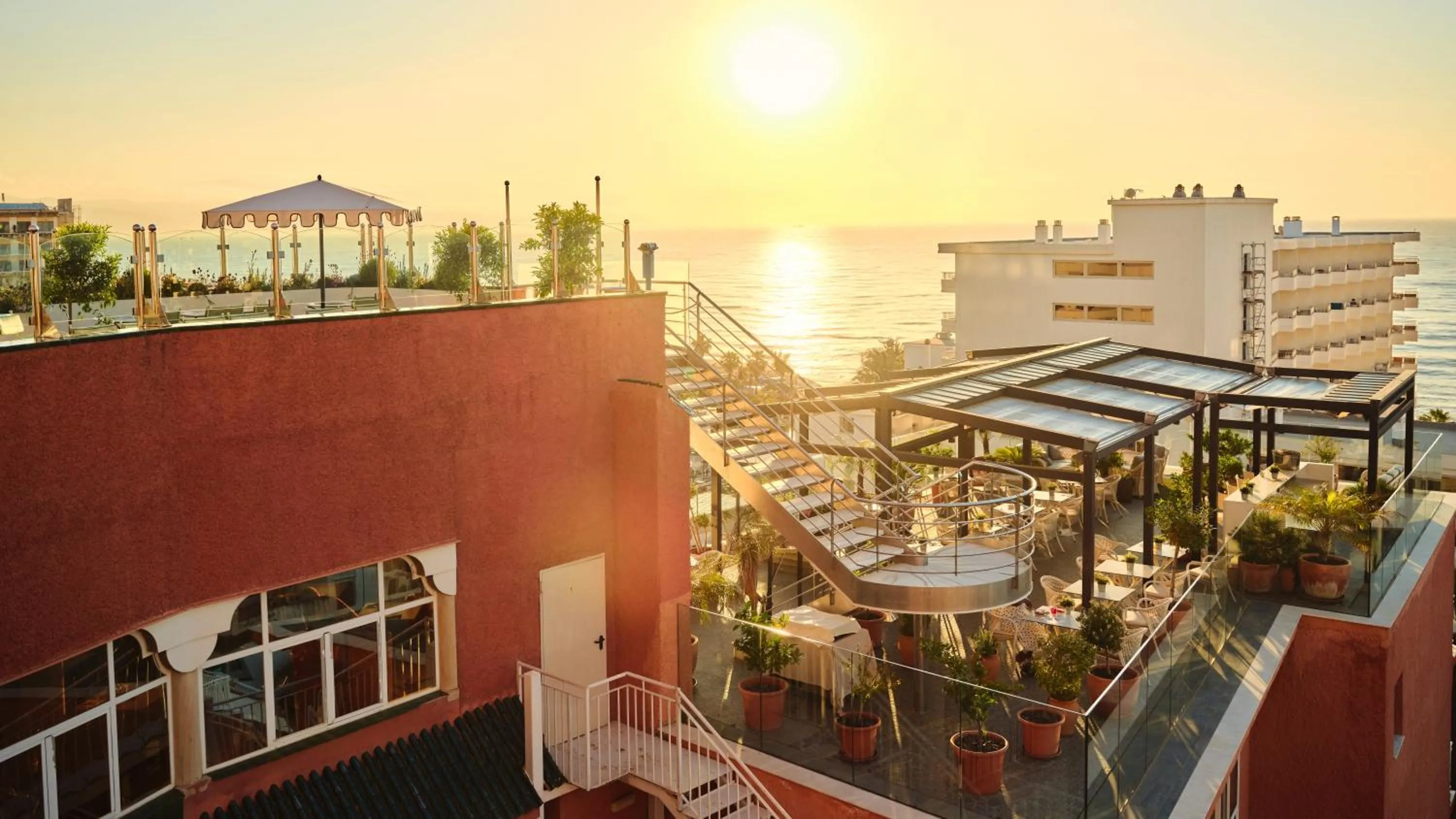 Sunset in Fénix Torremolinos - Adults Only Recommended