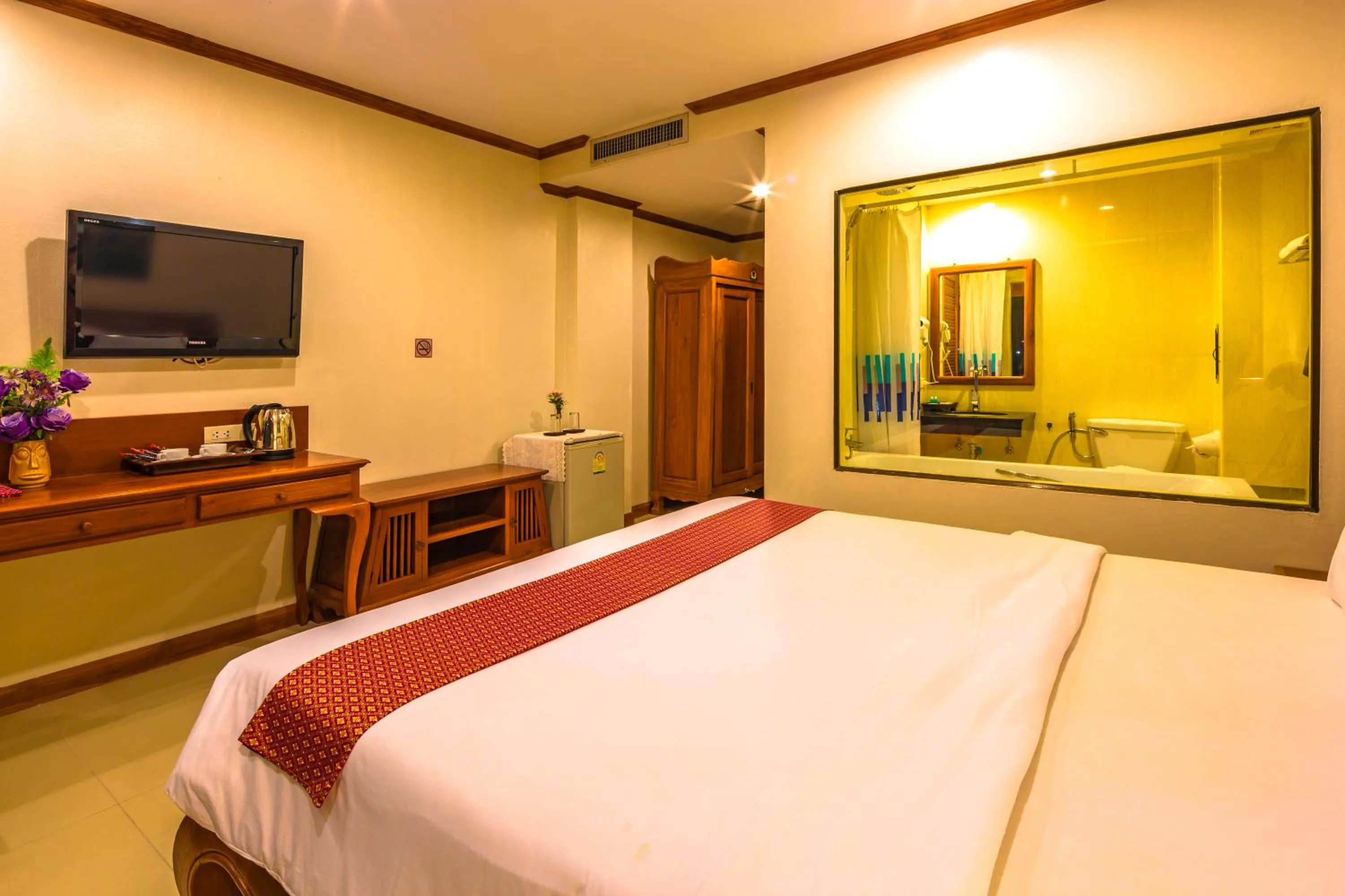 Bed in Patong Heaven