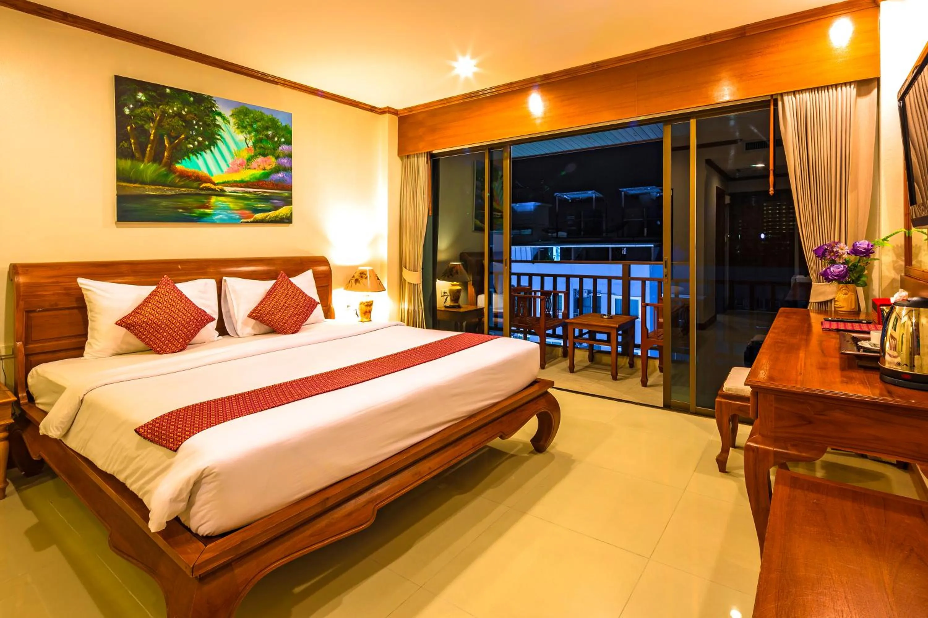 Bed in Patong Heaven