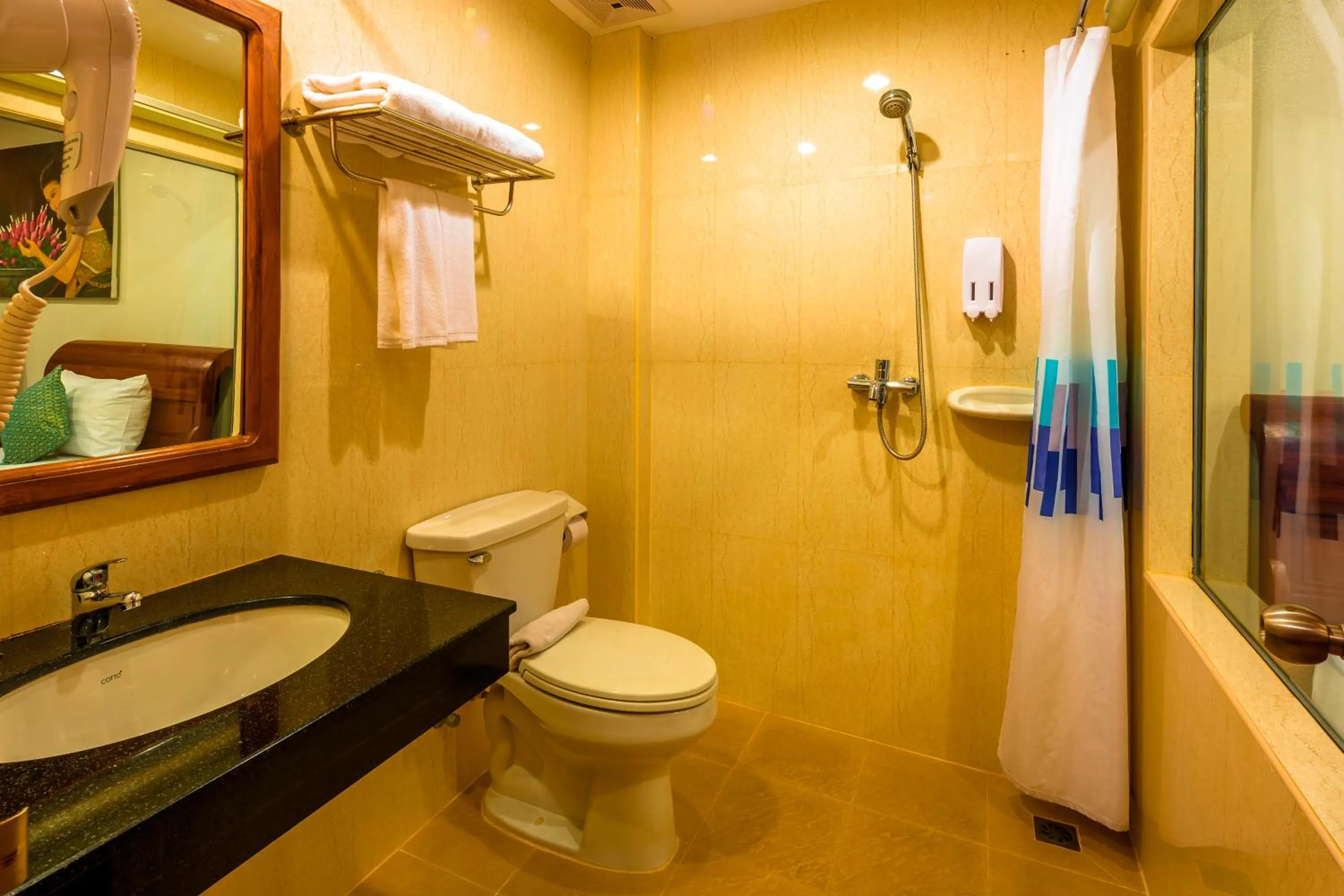 Shower in Patong Heaven