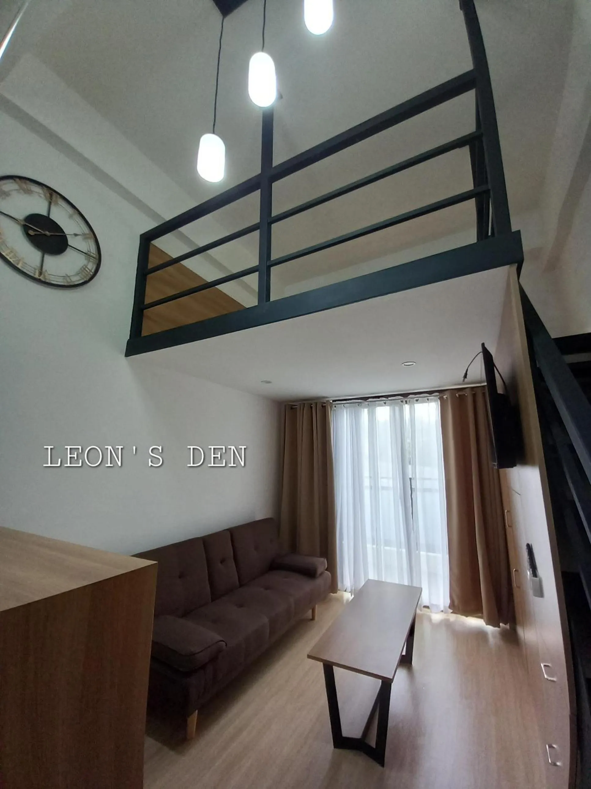 Leon's Den