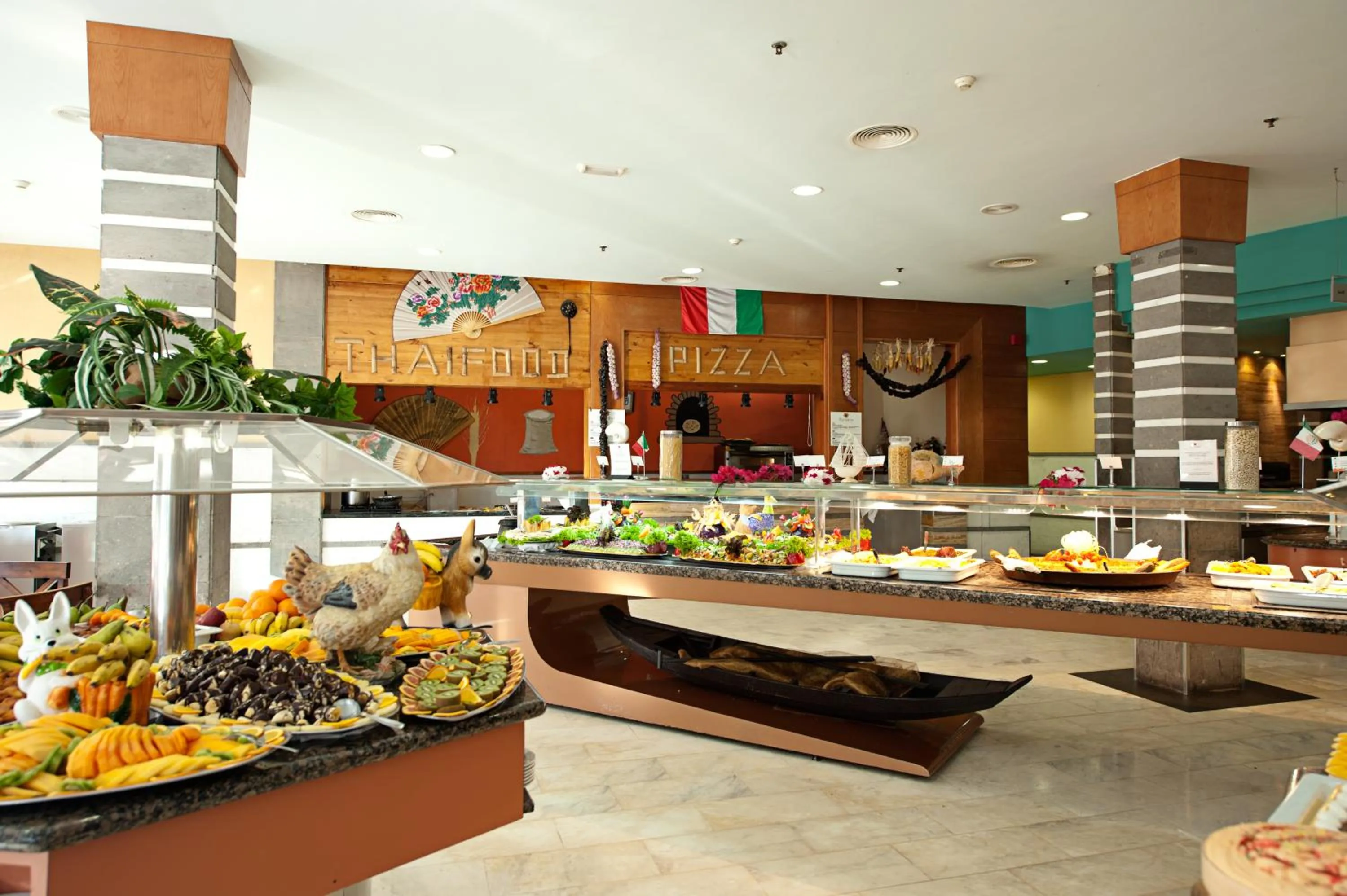 Restaurant/places to eat in Hotel LIVVO Lago Taurito & Aquapark