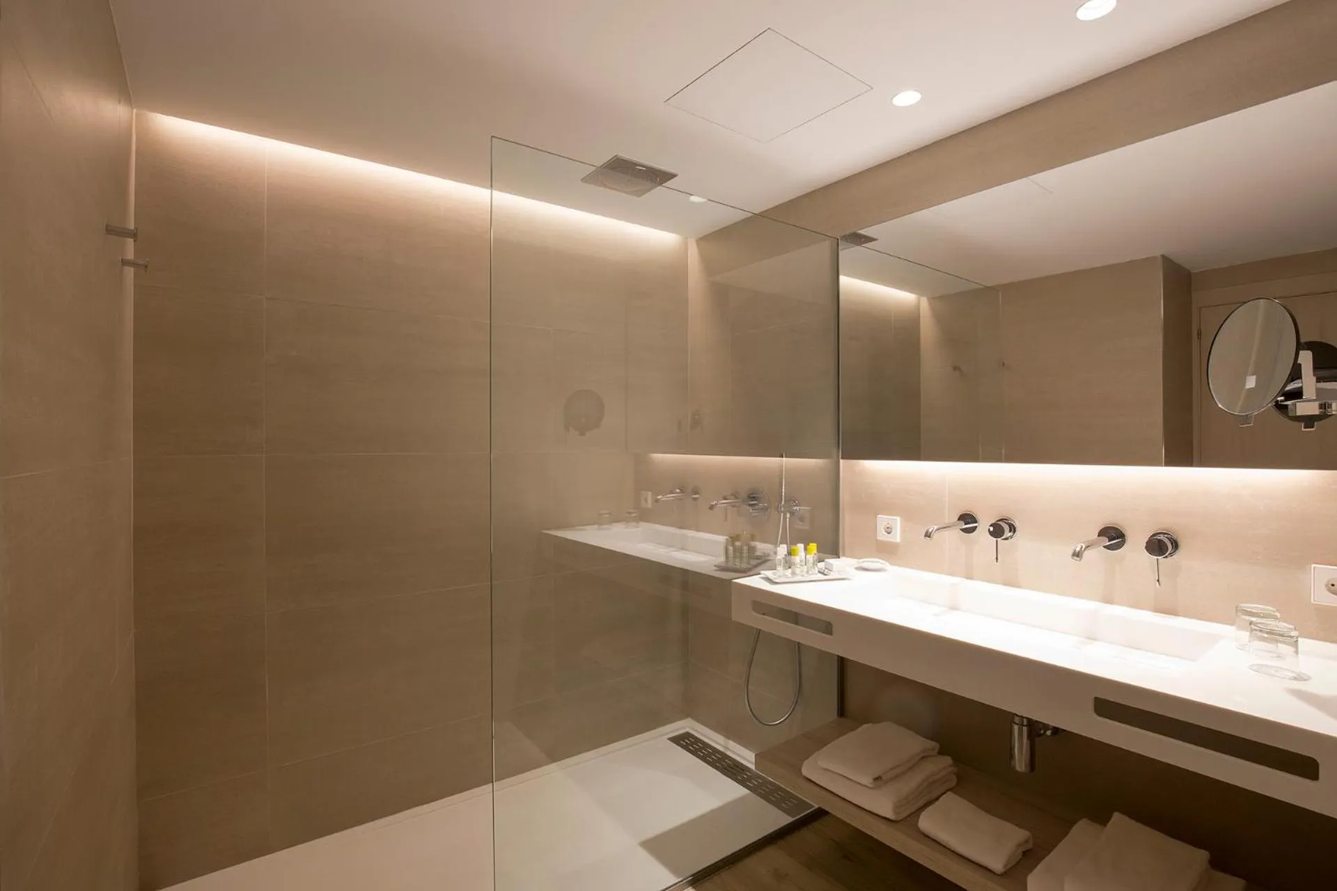 Bathroom in Canyamel Park Hotel & Spa - 4* Sup - Adults only (+16)