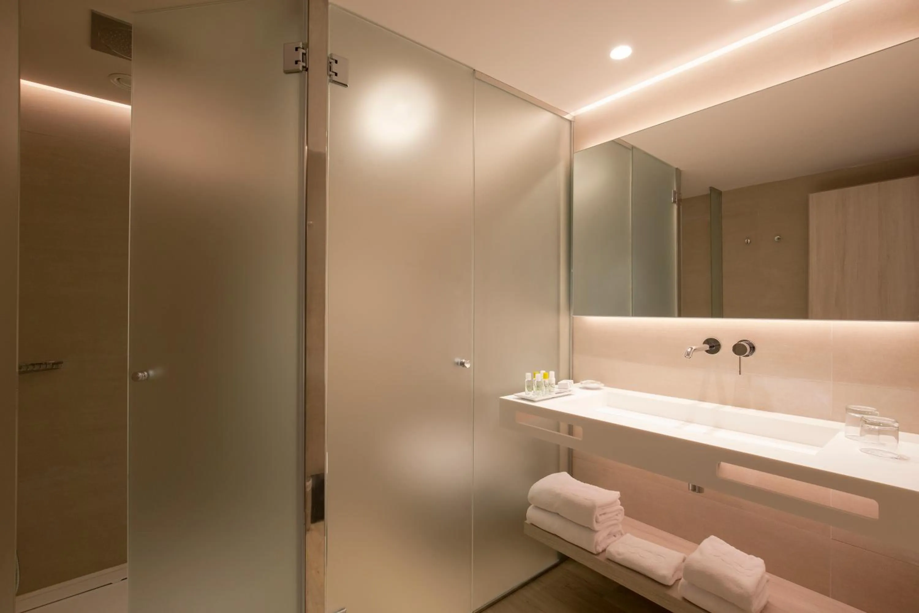 Bathroom in Canyamel Park Hotel & Spa - 4* Sup - Adults only (+16)