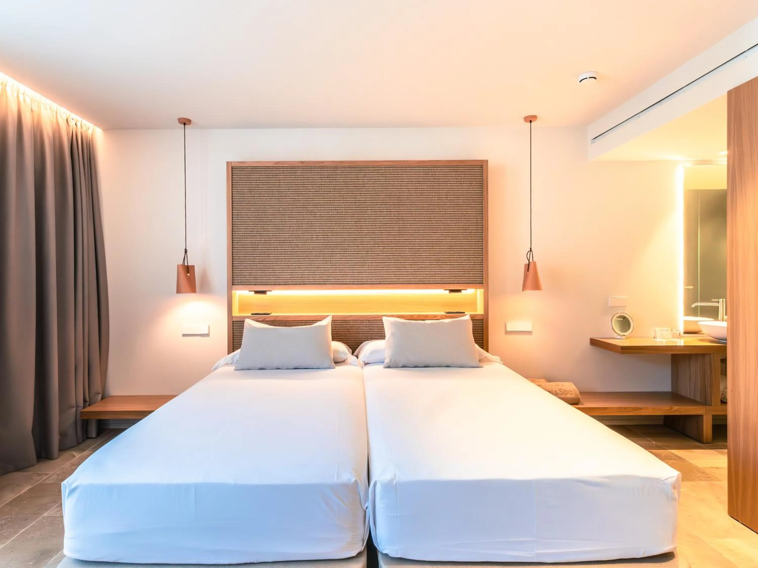 Photo of the whole room, Bed in Canyamel Park Hotel & Spa - 4* Sup - Adults only (+16)