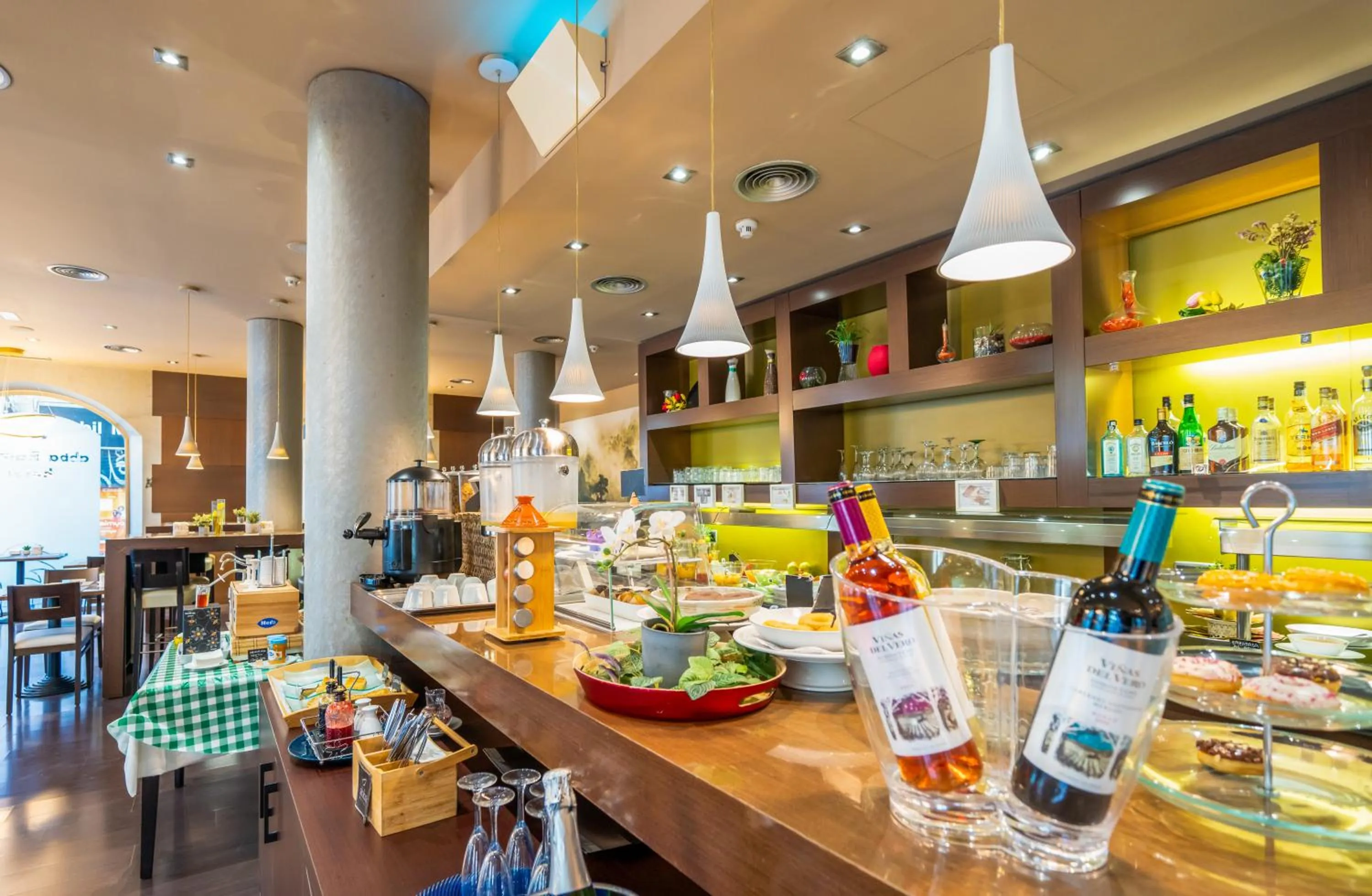 Buffet breakfast in Abba Rambla Hotel